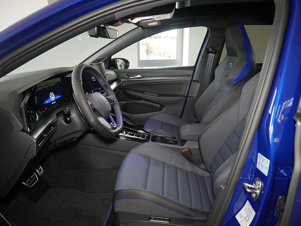 Volkswagen Golf Variant R 2.0 TSI 4Motion DSG PANO AHK MATR