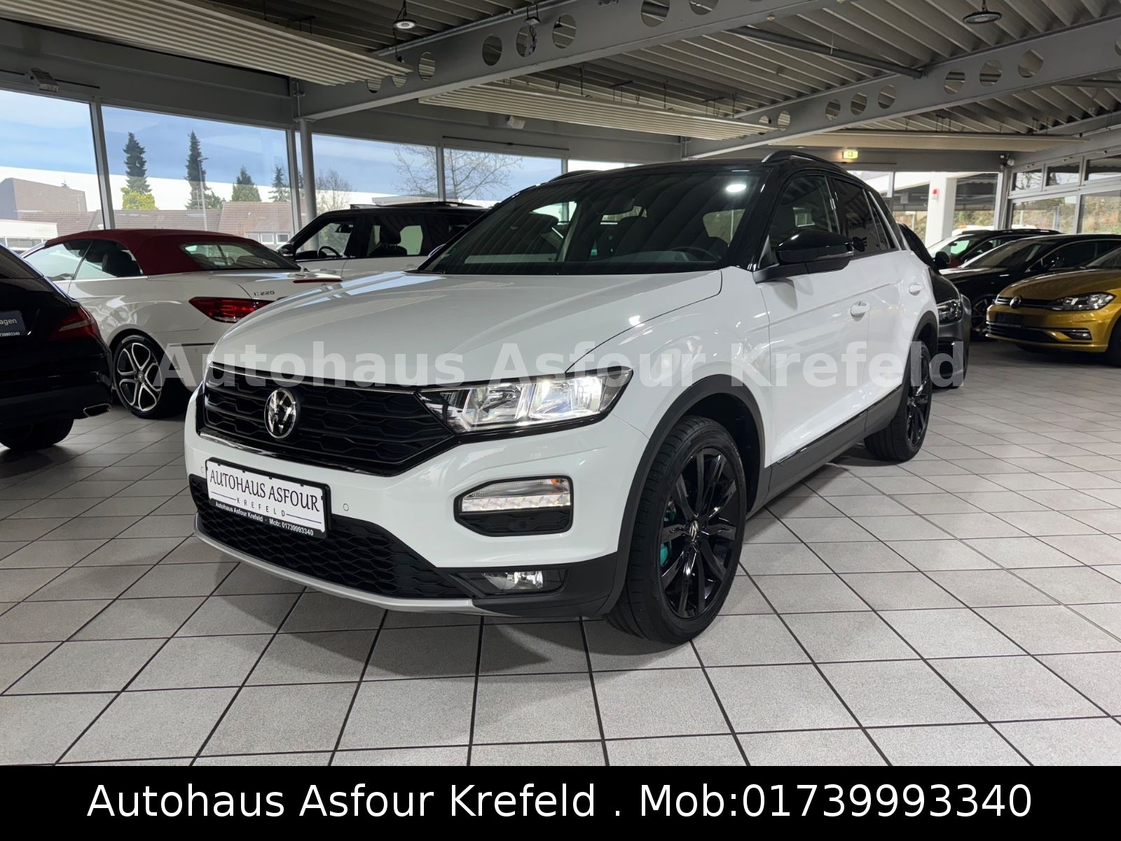 Volkswagen T-Roc Sport Black - Samsaru's Car Outlet