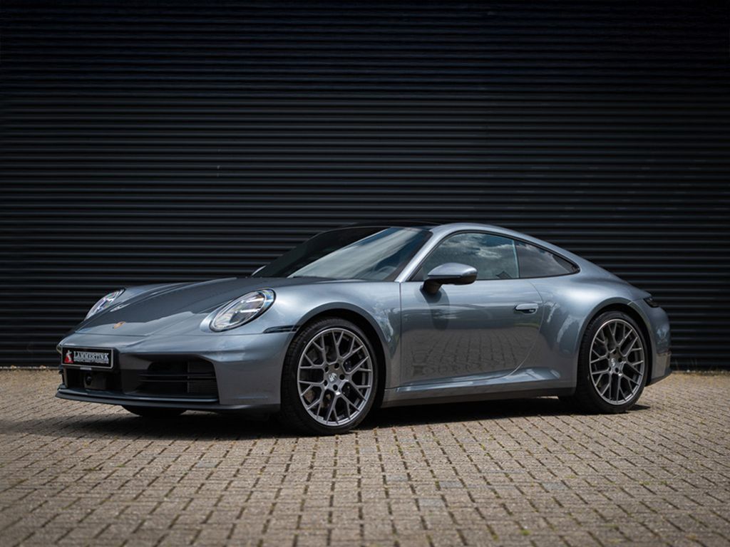 Porsche 992 3.0 Carrera - Samsaru's Car Outlet