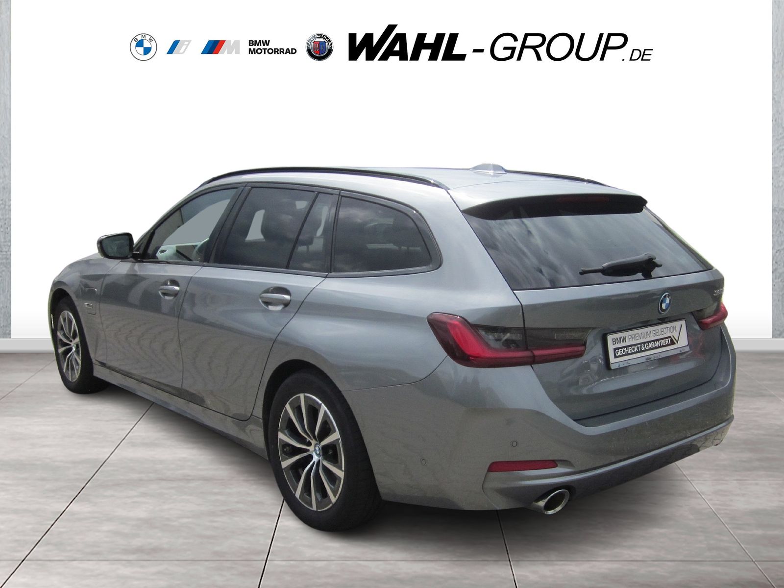 BMW 320e Touring LC Plus - Samsaru's Car Outlet