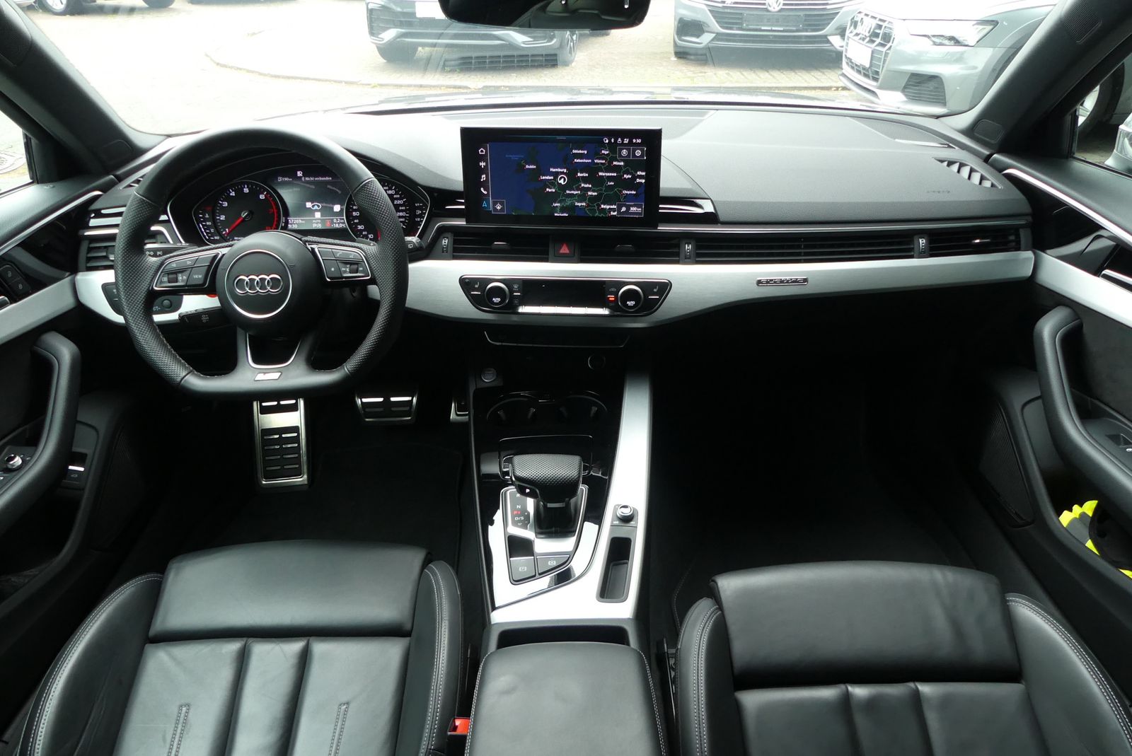 Audi A4 40 TFSI quattro S-Line - Samsaru's Car Outlet