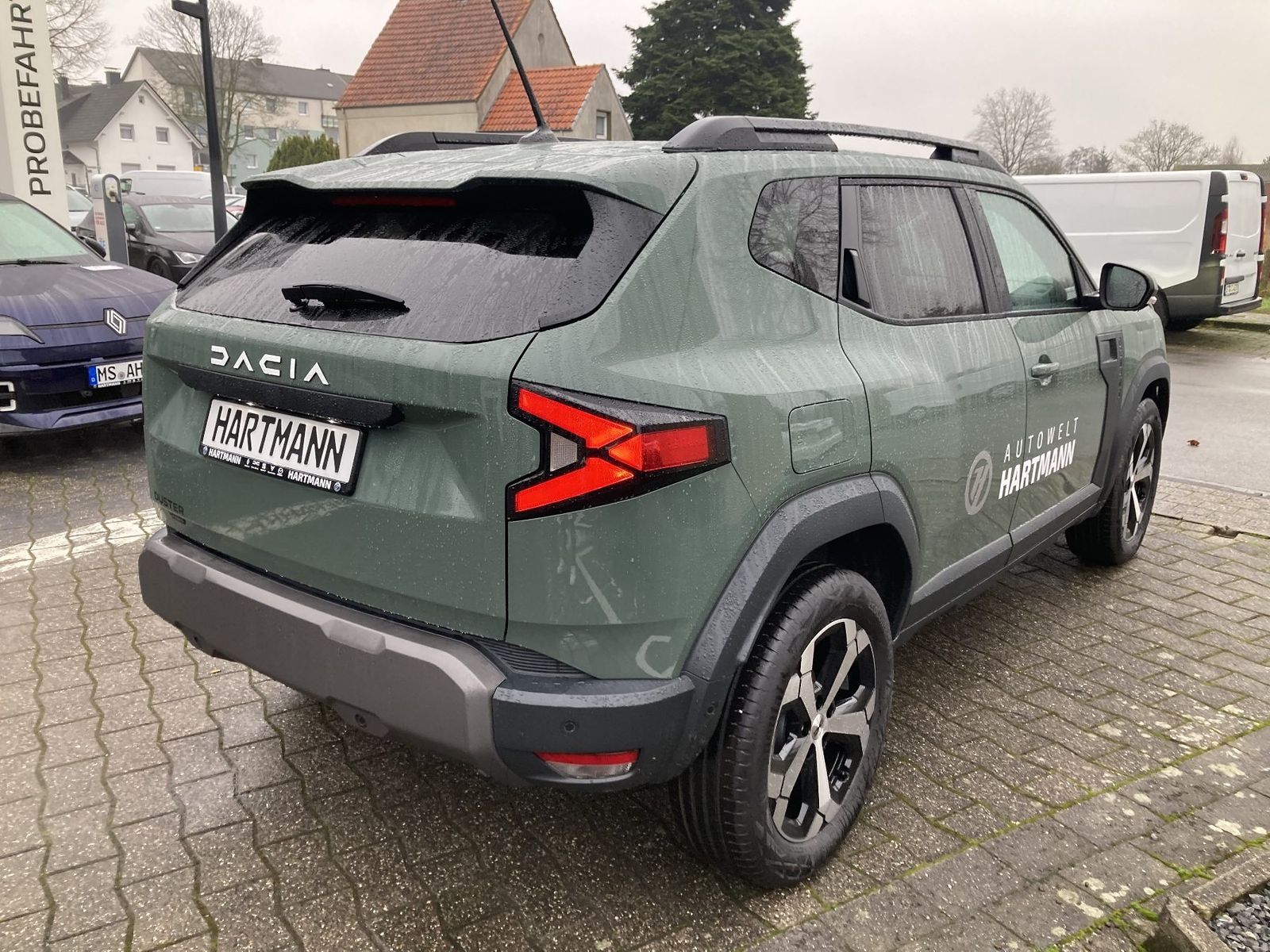 Dacia Duster Journey HYBRID - Samsaru's Car Outlet