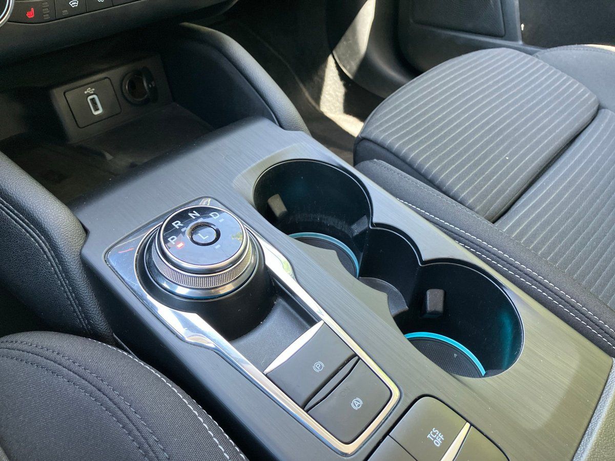 Ford Focus Turnier Titanium X 1.5 EcoBl. Aut. - Samsaru's Car Outlet