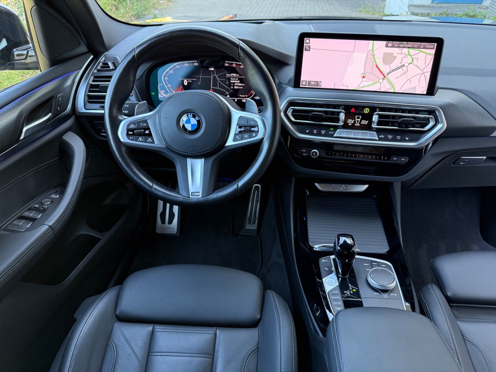 BMW X3 xDrive 30 d M Sport Pano Laser HeadUp AHK 21"