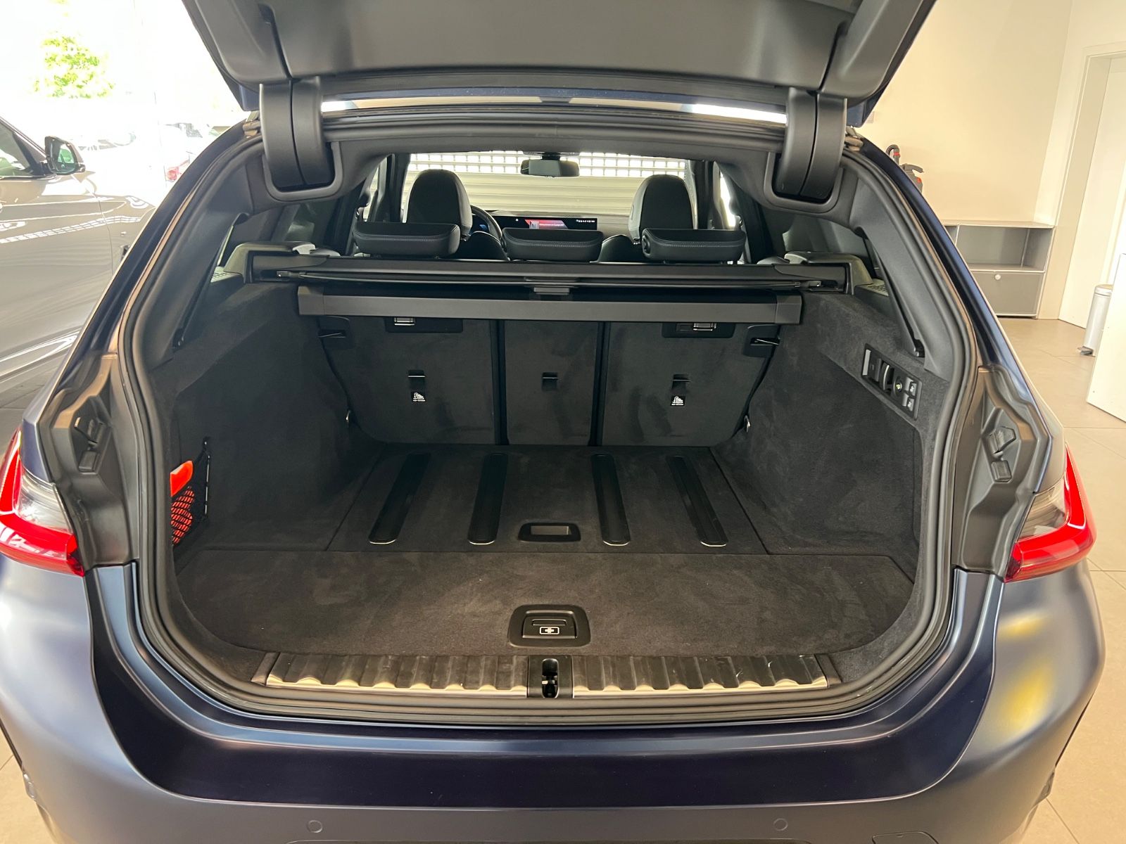 BMW 320 d xDrive Touring M Sport / Pano/ H&K / Matt