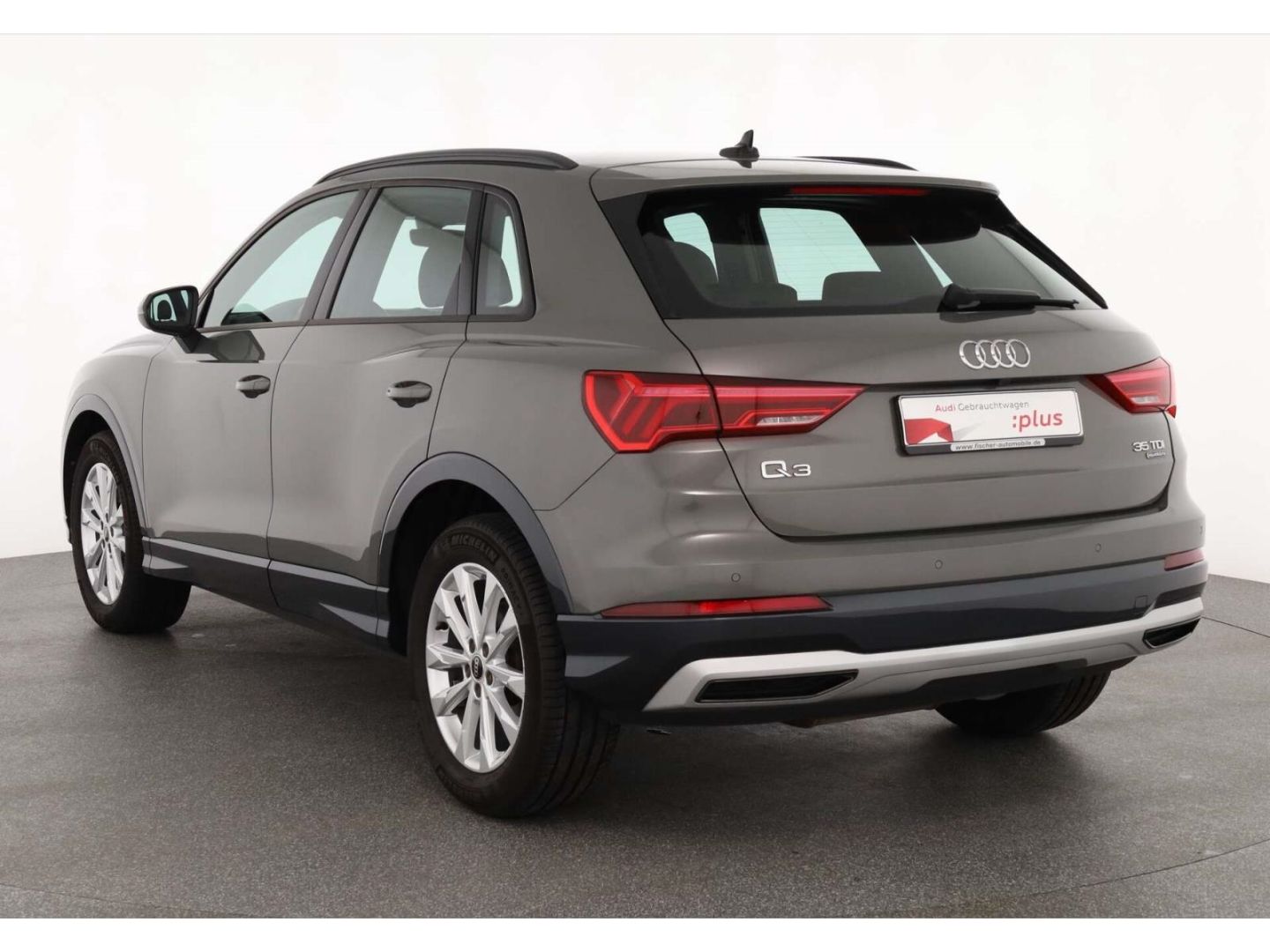 Audi Q3 35 TDI quattro advanced - Samsaru's Car Outlet