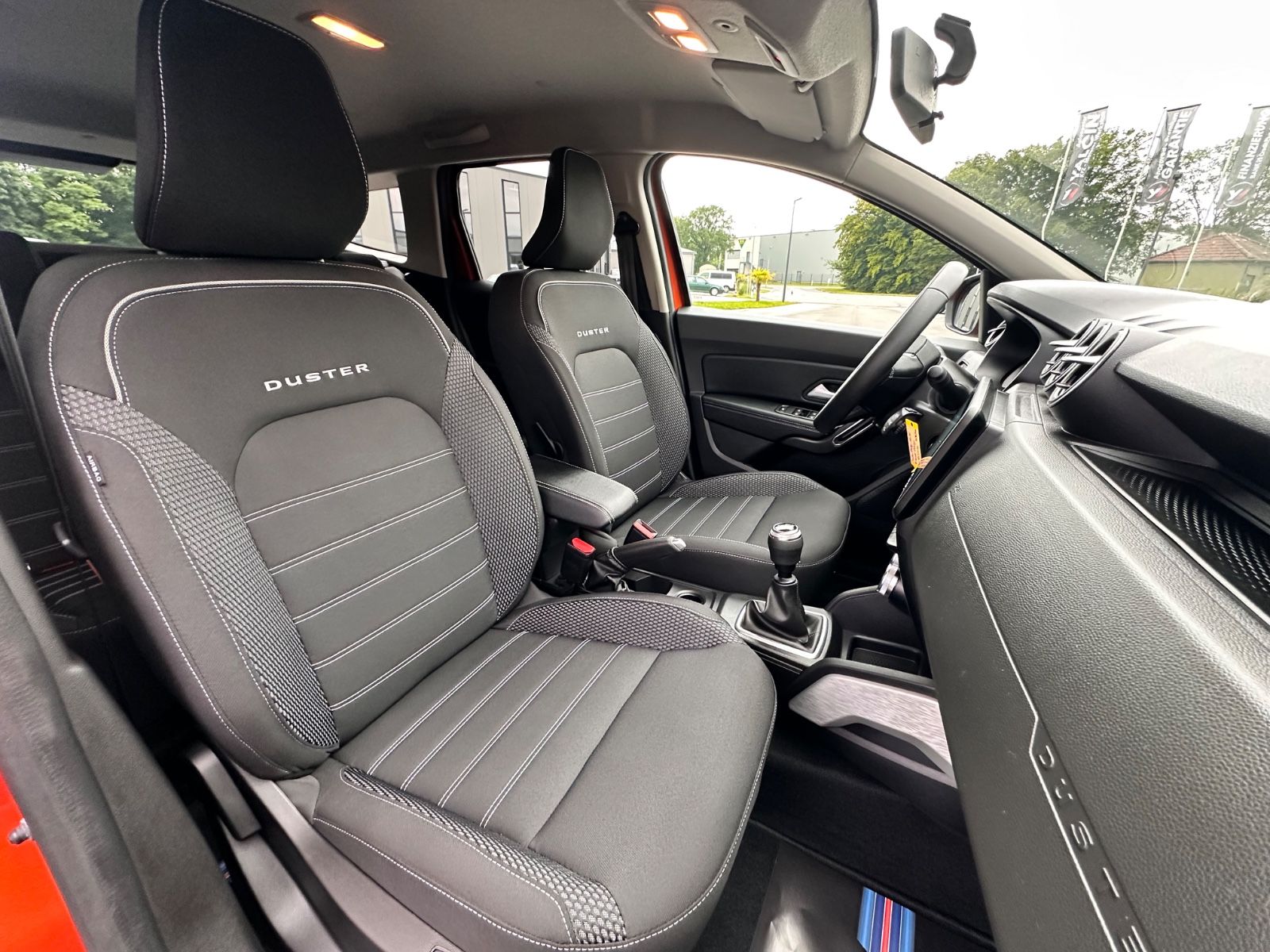 Dacia Duster Blue dCi 115 2WD Prestige - Samsaru's Car Outlet
