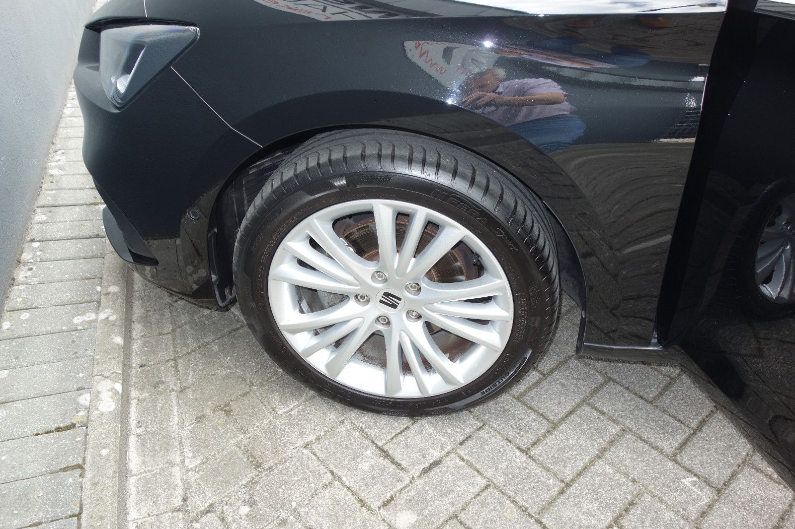 Seat Leon Style 1,0 TSI 81 kw DSG - Samsaru's Car Outlet
