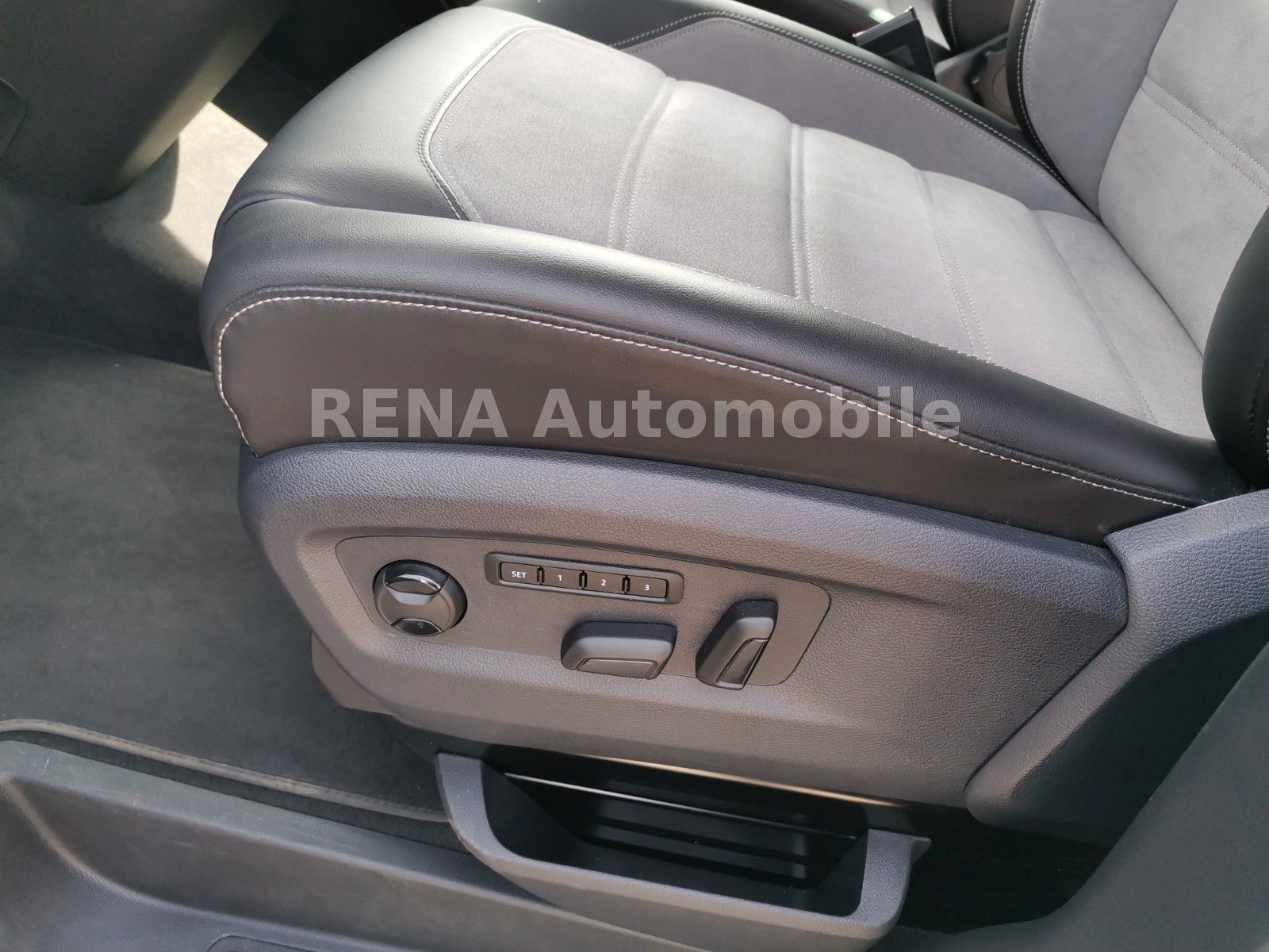 Volkswagen T6 Multivan 4motion - Samsaru's Car Outlet