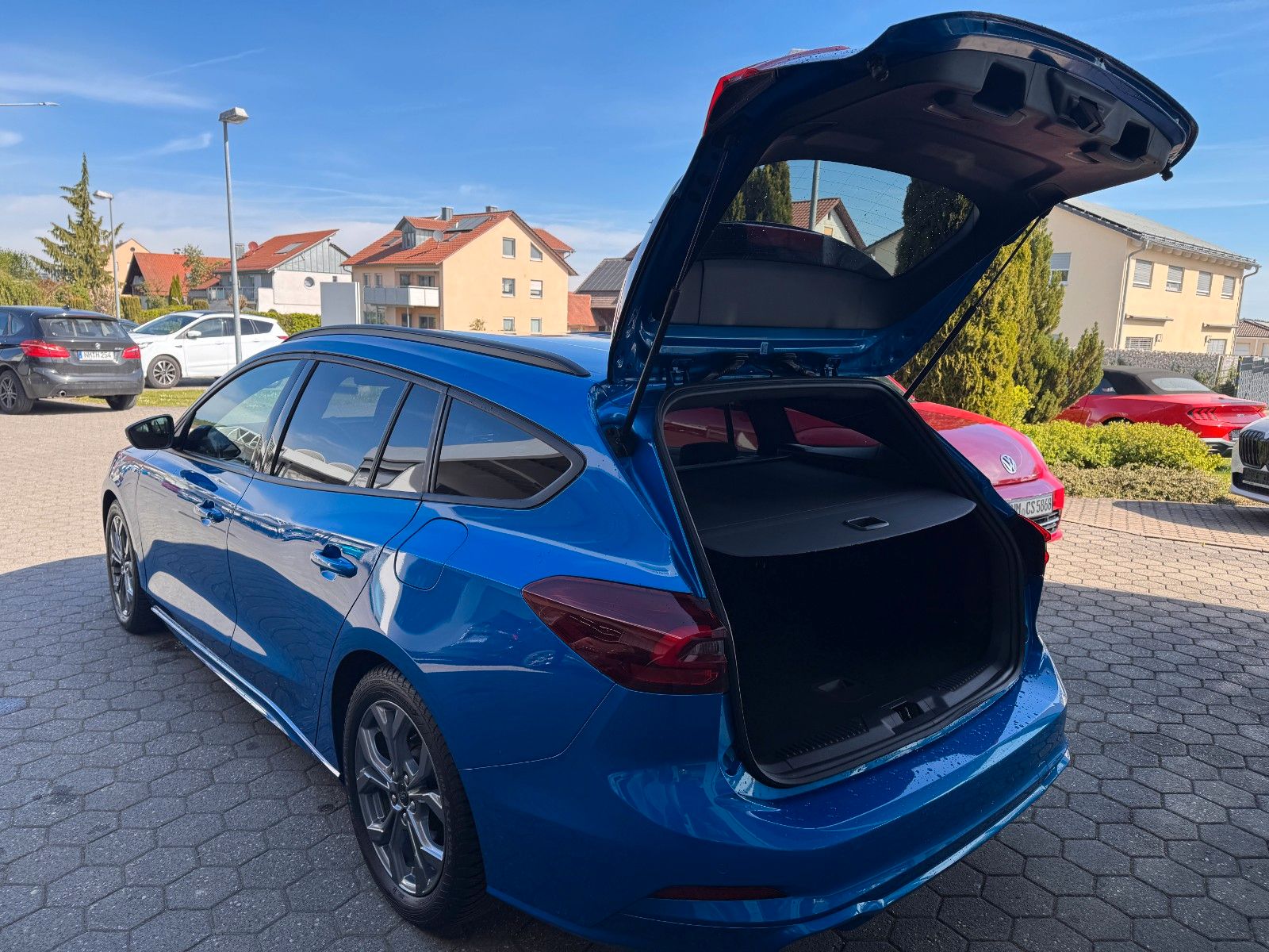 Ford Focus St-Line 1.5 Turnier ABSTEMP. KAMERA NAVI