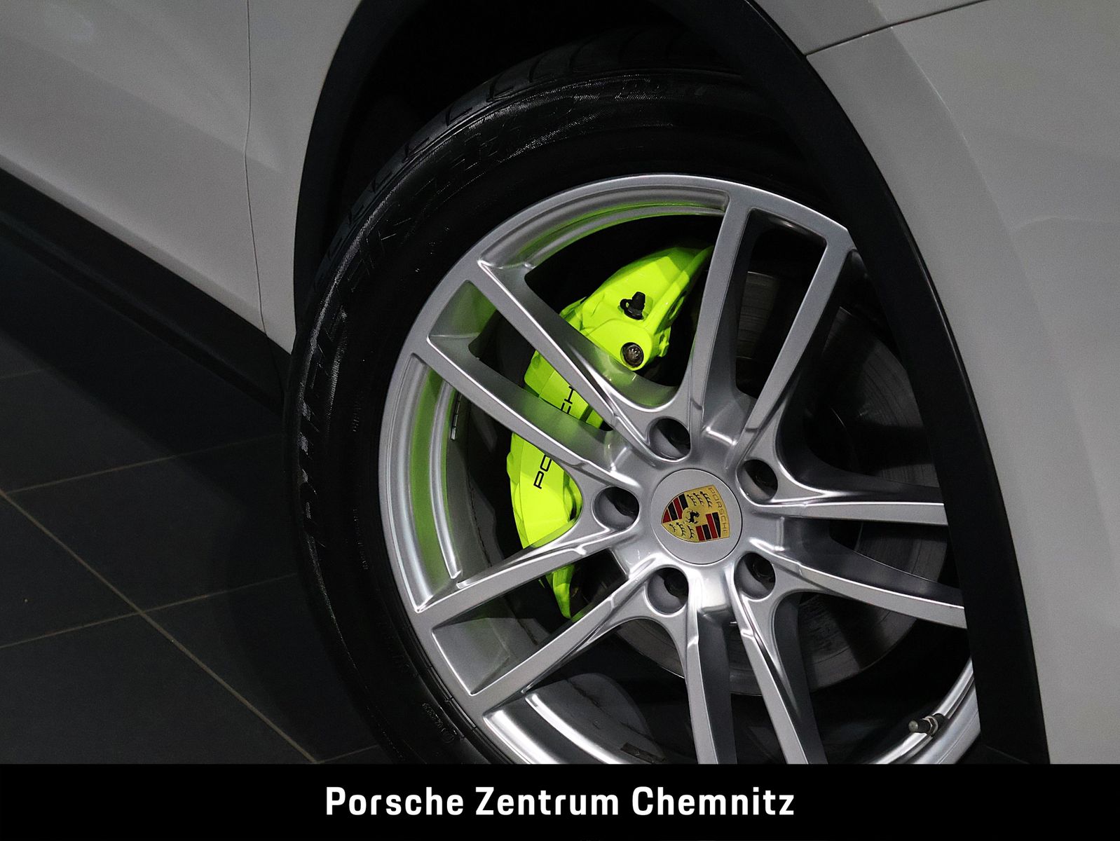 Porsche Cayenne E-Hybrid Luft;Pano;BOSE;Sitzbelüft.;14-W