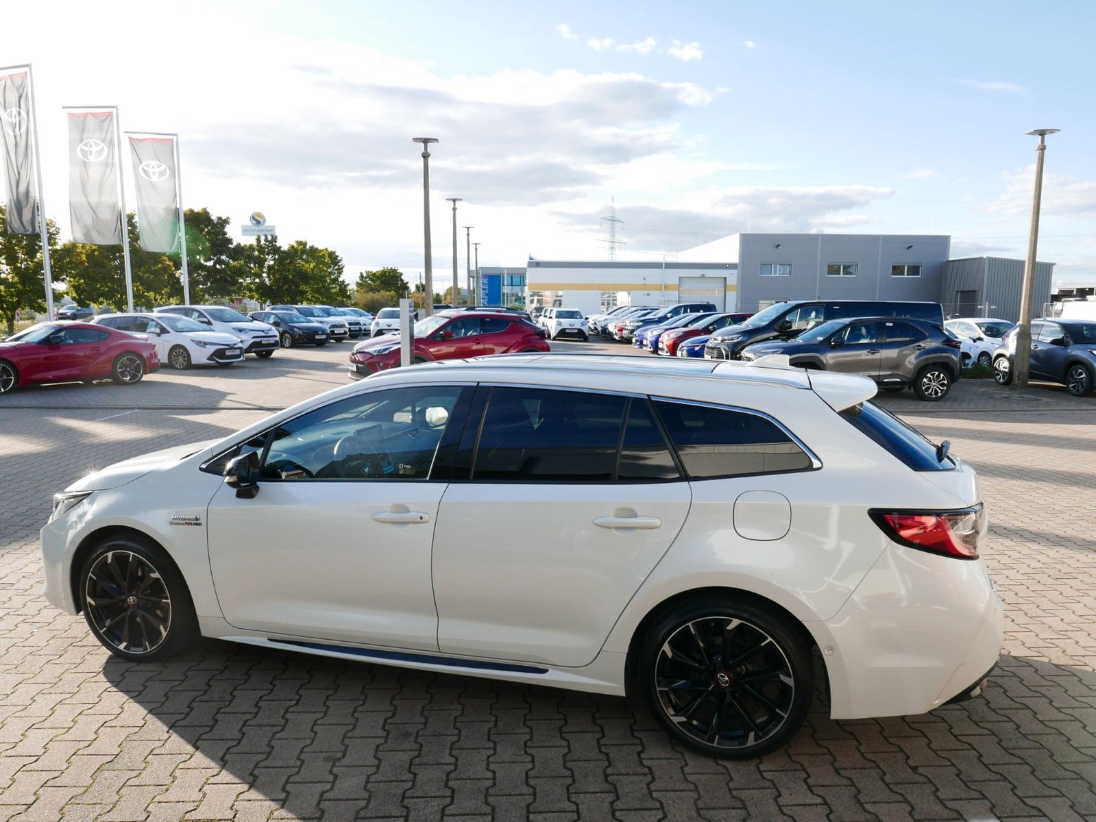 Toyota Corolla Touring Sports Hybrid GR Sport GLASDACH*