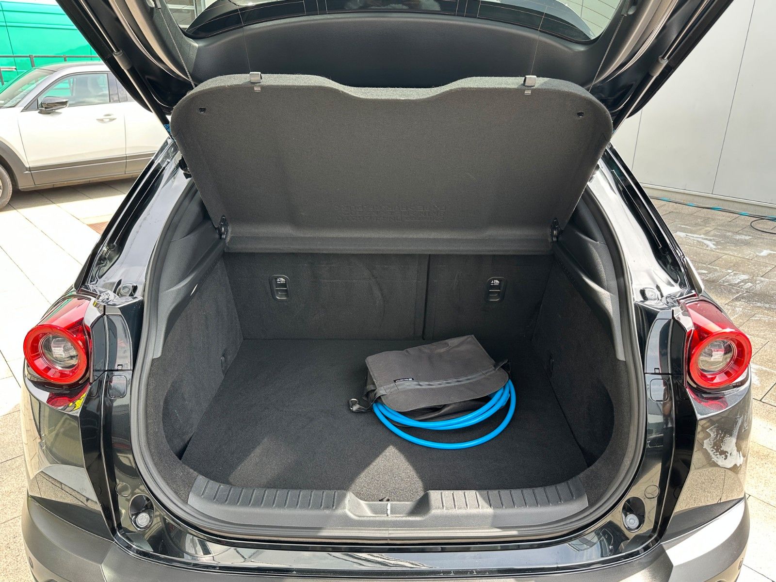 Mazda MX-30 EV AD'VANTAGE-P - Samsaru's Car Outlet