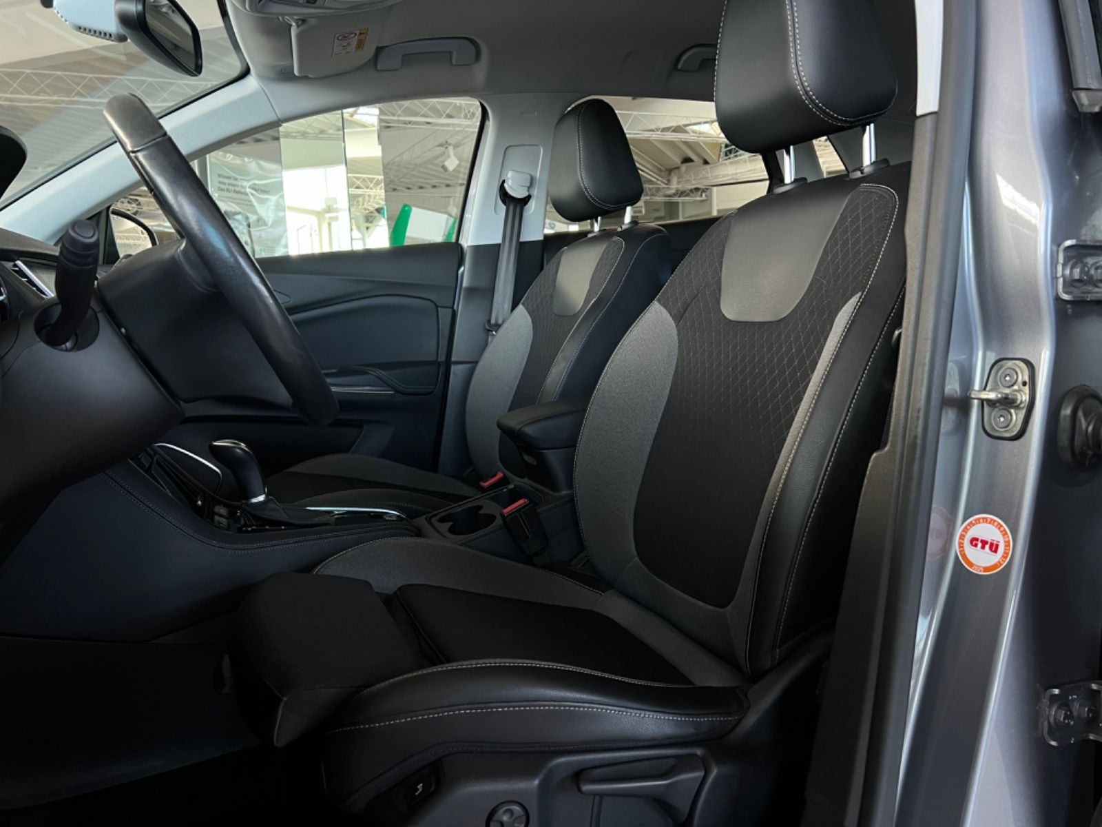 Opel Grandland Design Line - Samsaru's Car Outlet