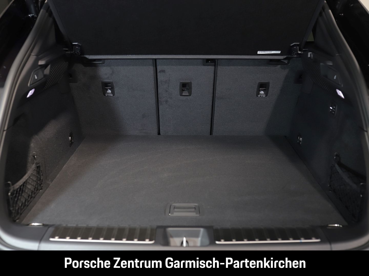 Porsche Macan Turbo 360 Kamera LenkradHZG Keyless Entry