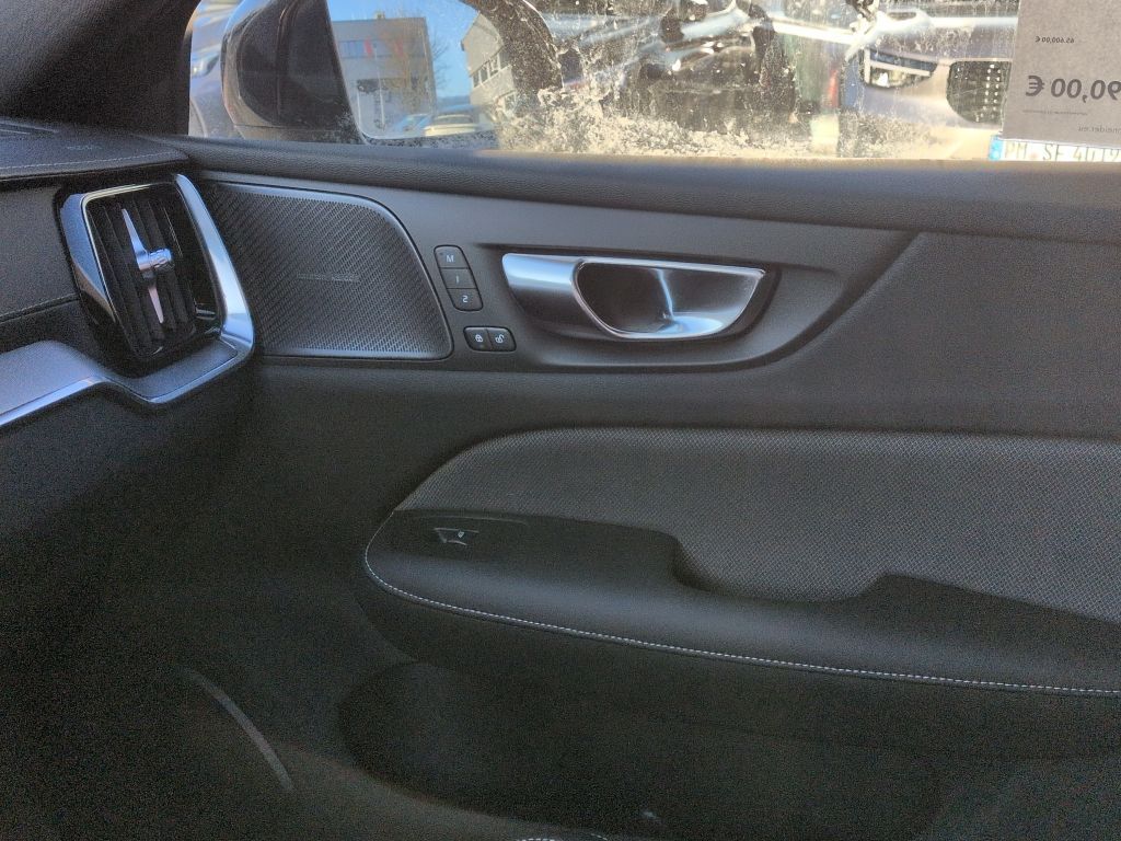 Volvo S60 B5 B AWD Ultimate Dark+360+Pano+Standheiz+