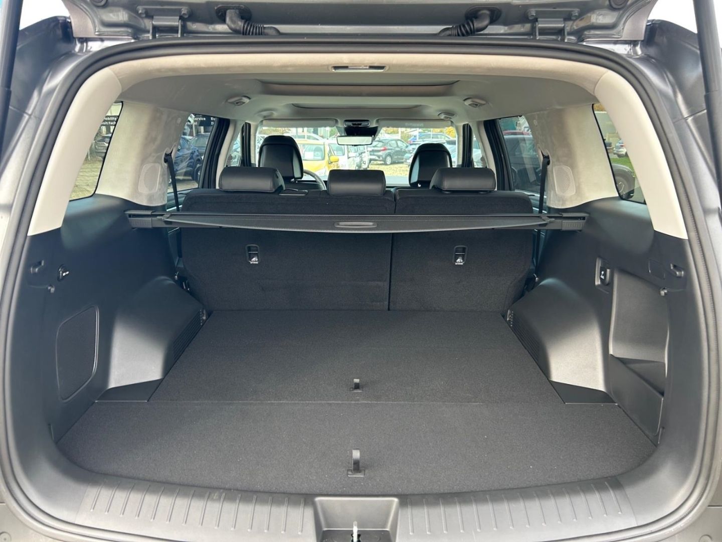 Hyundai SANTA FE Hybrid Intro-Edition - Samsaru's Car Outlet