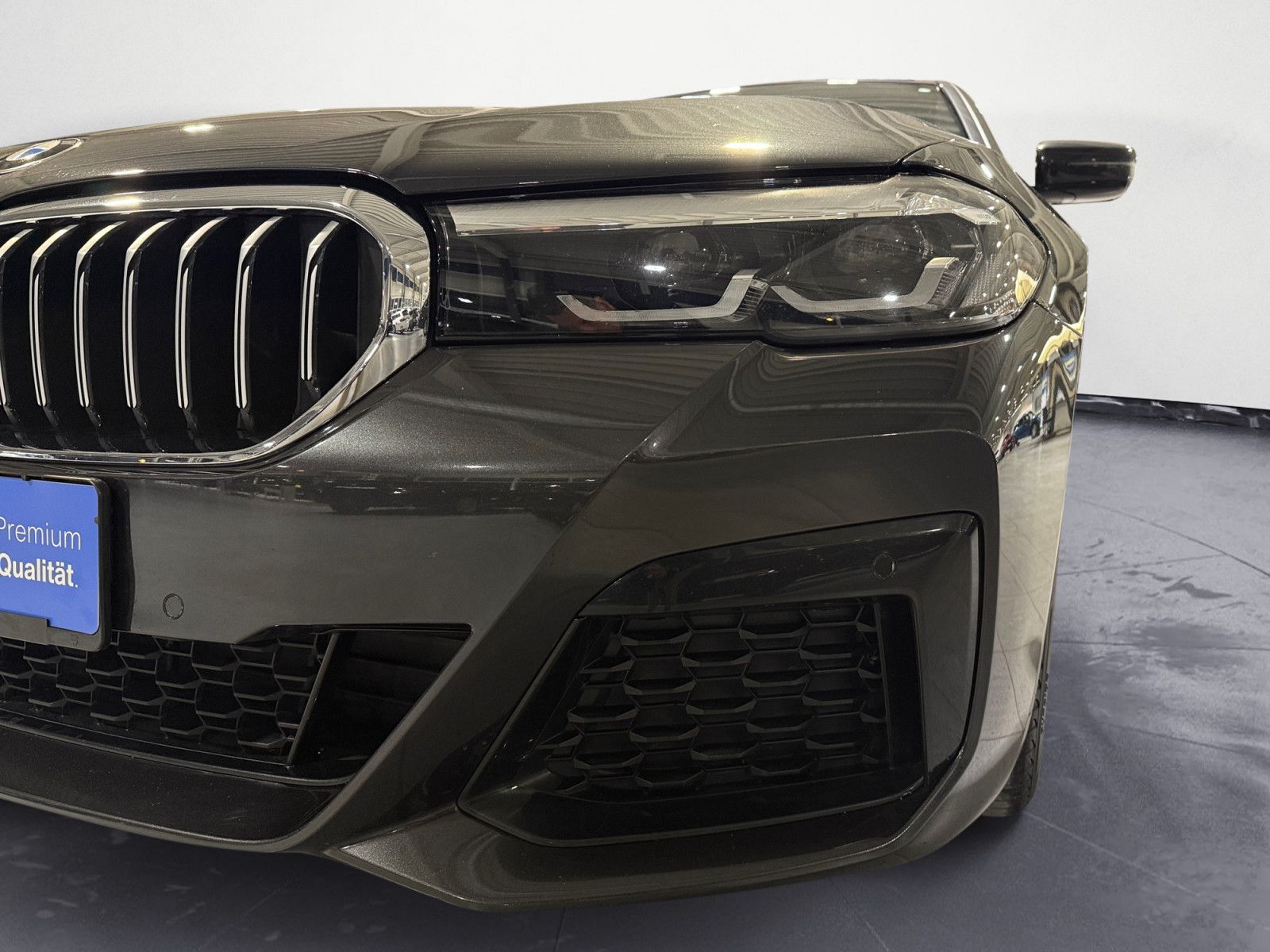 BMW 520d xDrive M Sport Navi Klima PDC Kamera Head-U