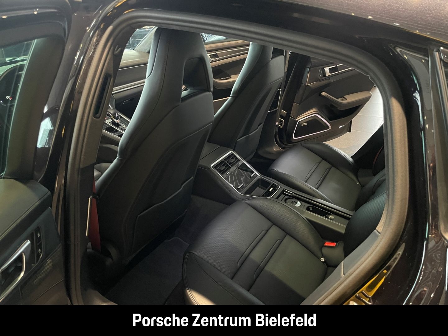 Porsche Panamera GTS BOSE Luftfederung Sportabgas LED