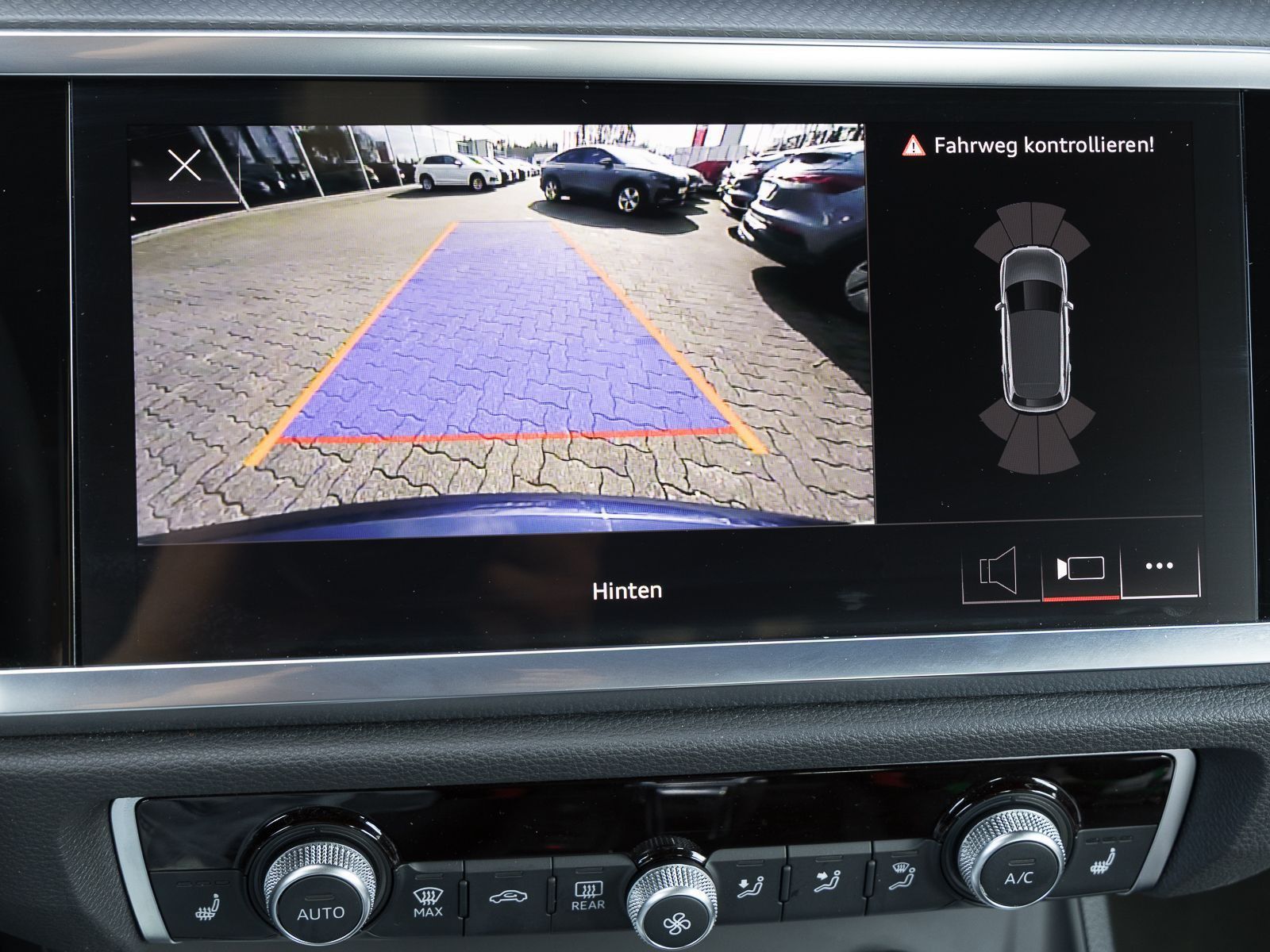 Audi Q3 40 TFSI Q ADVANCED - Samsaru's Car Outlet