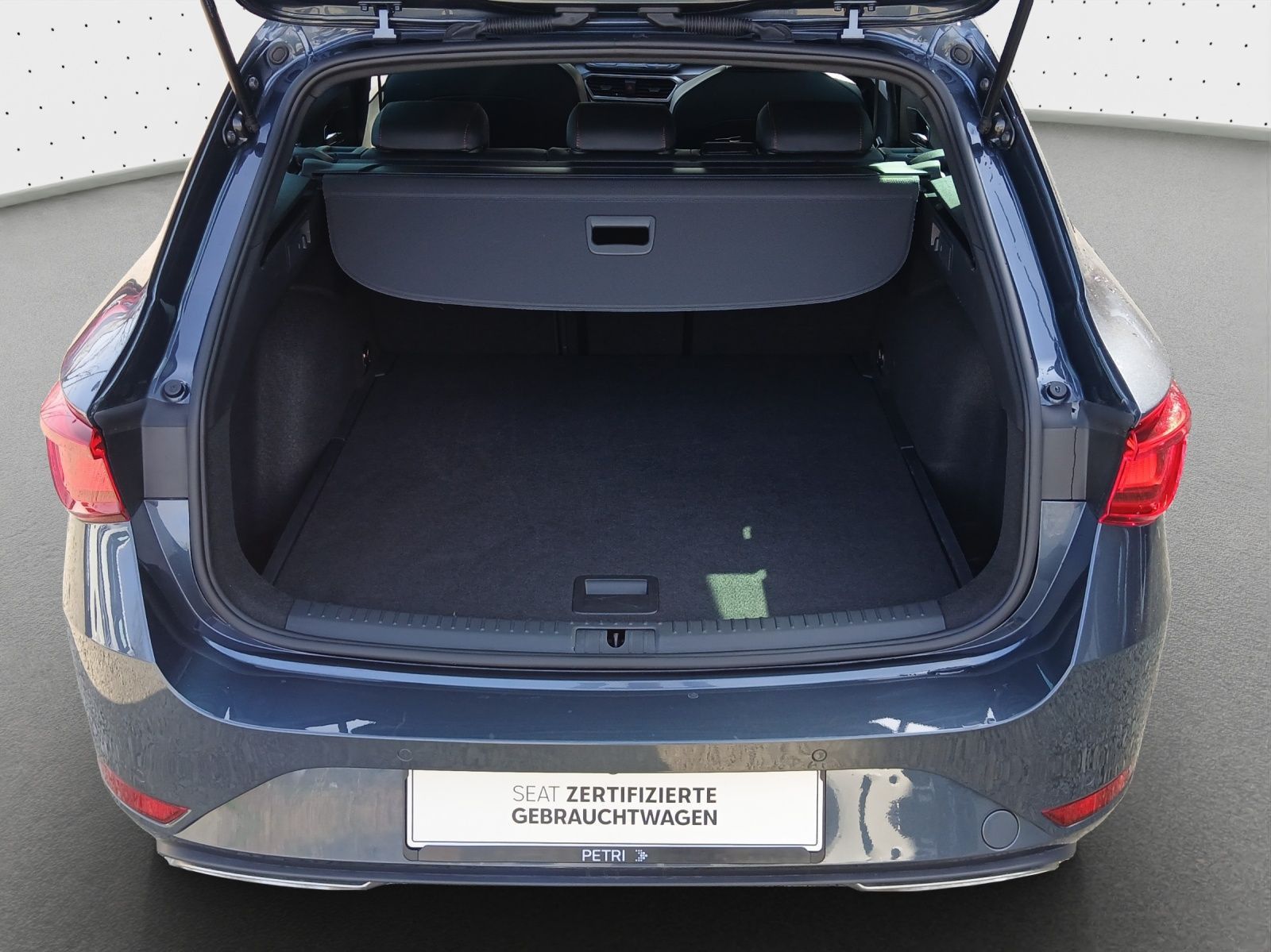 Seat Leon Sportstourer FR-Line 2.0 TDI DSG*NAVI*AHK*K