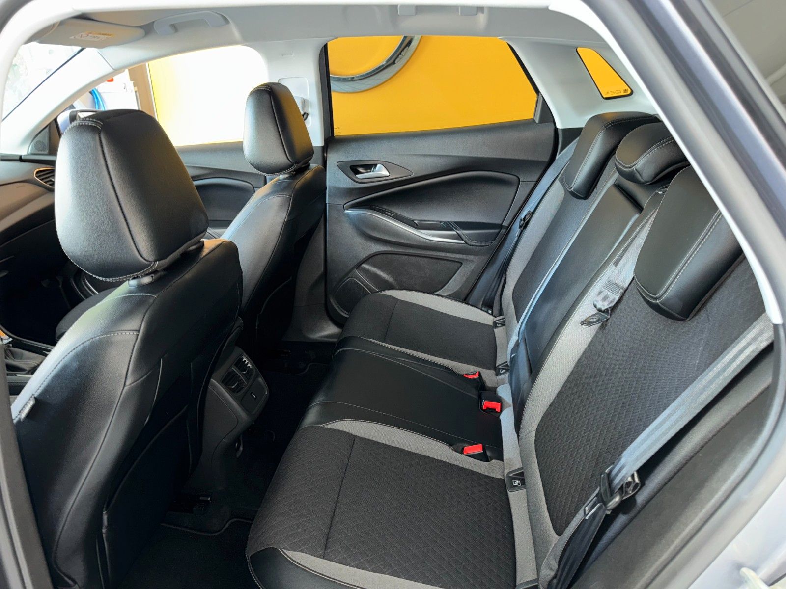 Opel Grandland X Innovation - Samsaru's Car Outlet