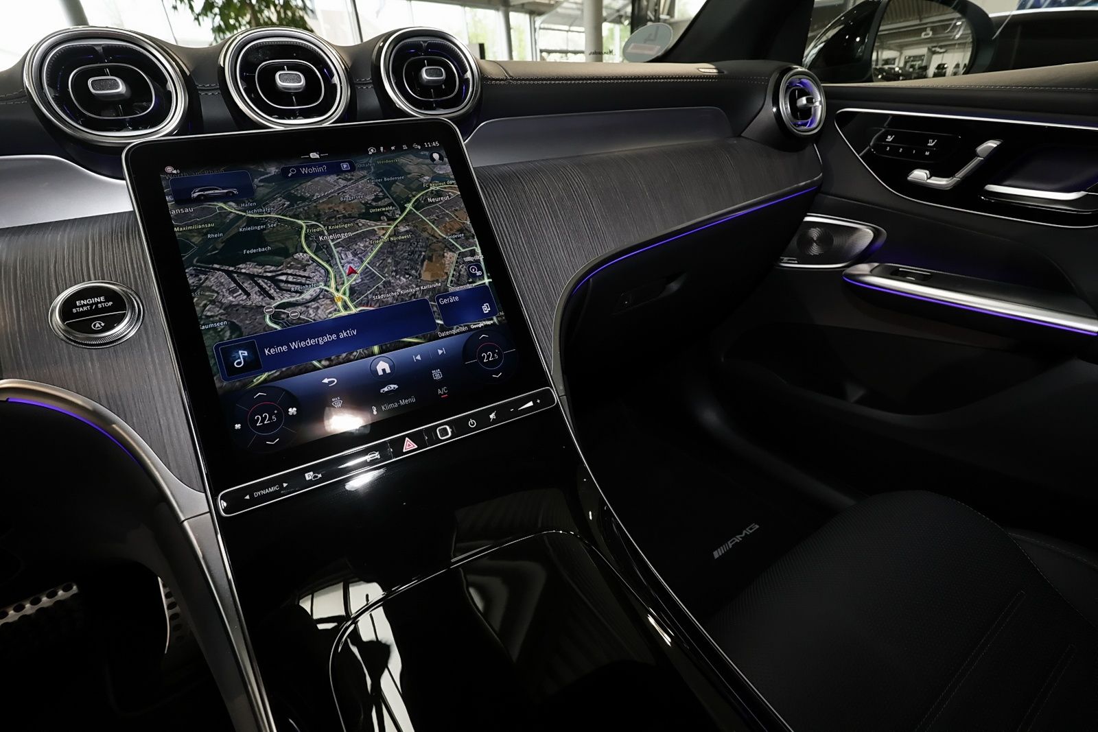Mercedes-Benz GLC 300 d 4M AMG MBUX+360°+DIG-LED+Pano+AHK+20LM