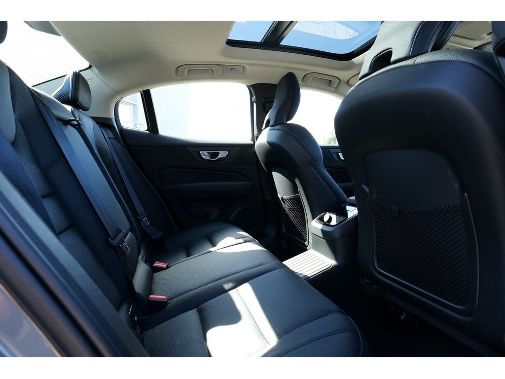 Volvo S60 Lim. T8 Ultimate Dark Recharge Plug-In Hybri