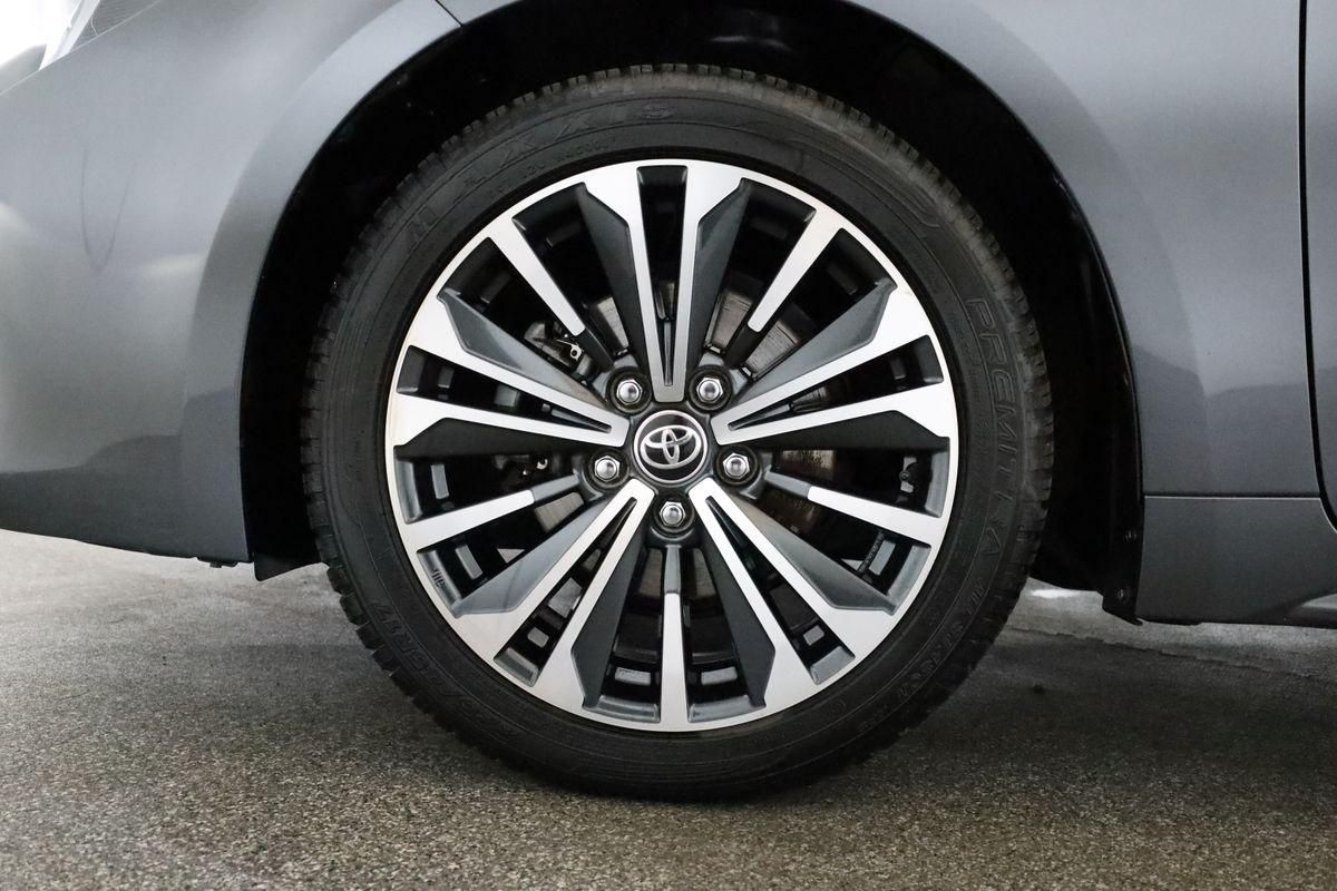 Toyota Corolla Touring Sports 1.8 CVT Team D Navi Kam