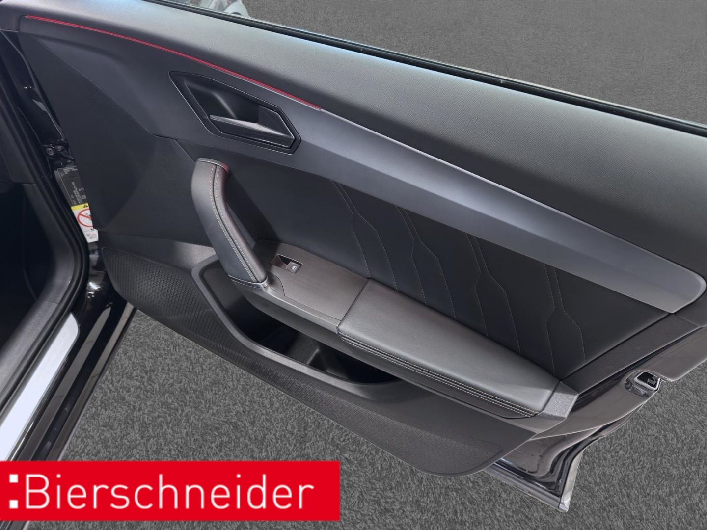 Cupra Formentor 1.4 TSI DSG e-Hybrid VZ AHK PANO REAR