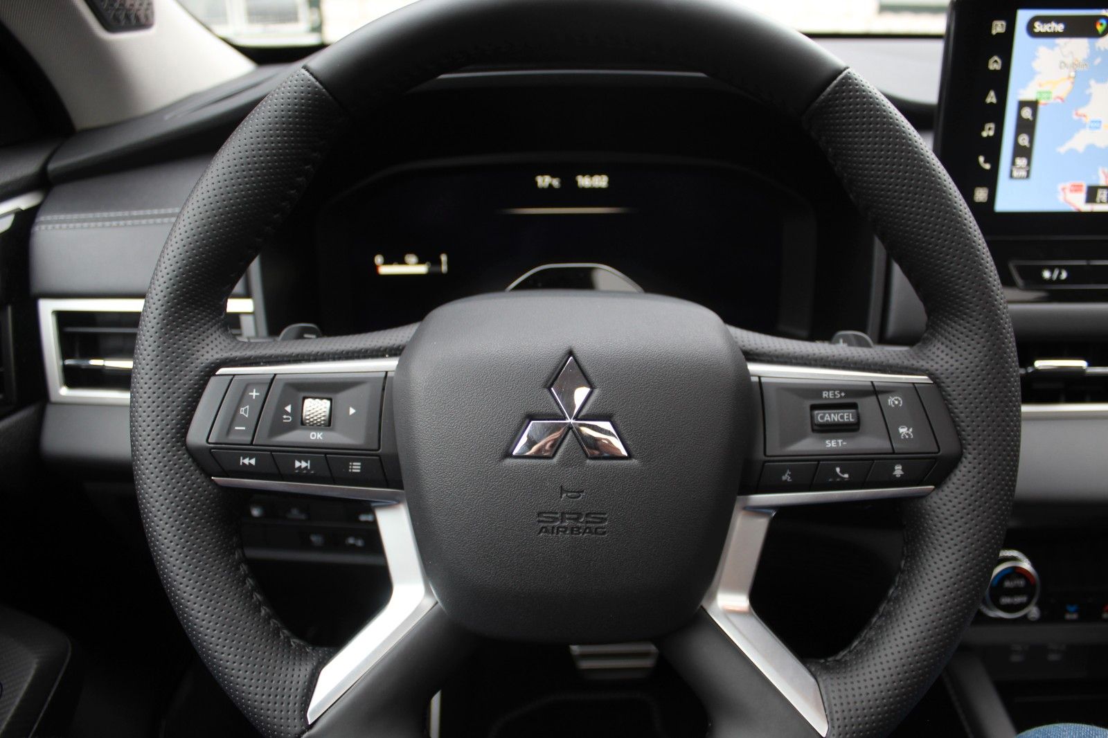 Mitsubishi Plug-in Hybrid Outlander Plug-in Hybrid TOP