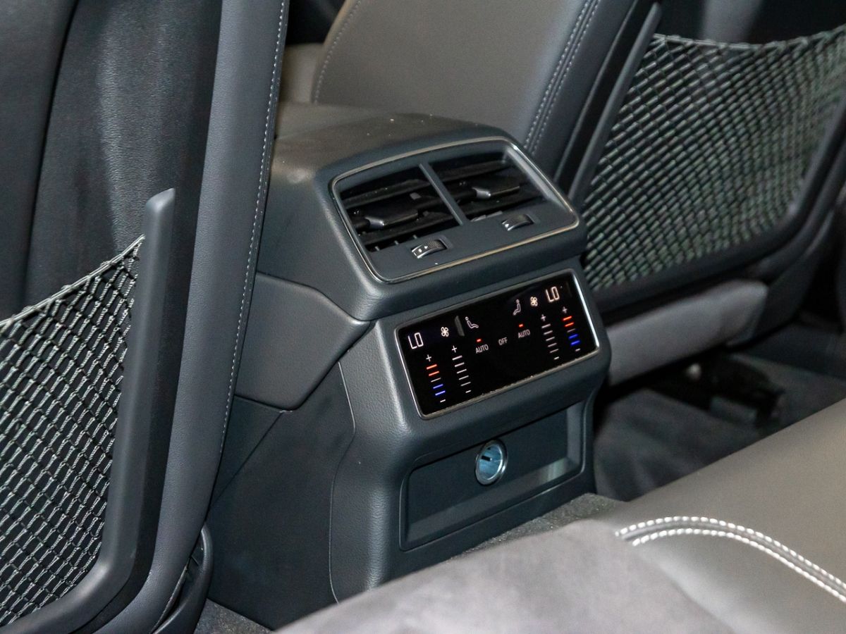 Audi A6 Avant S line 50 TDI quattro - Samsaru's Car Outlet