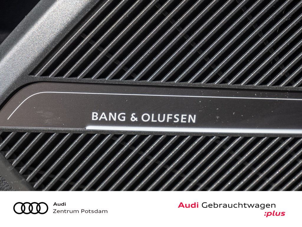 Audi Q5 45TFSI quattro S line - Samsaru's Car Outlet