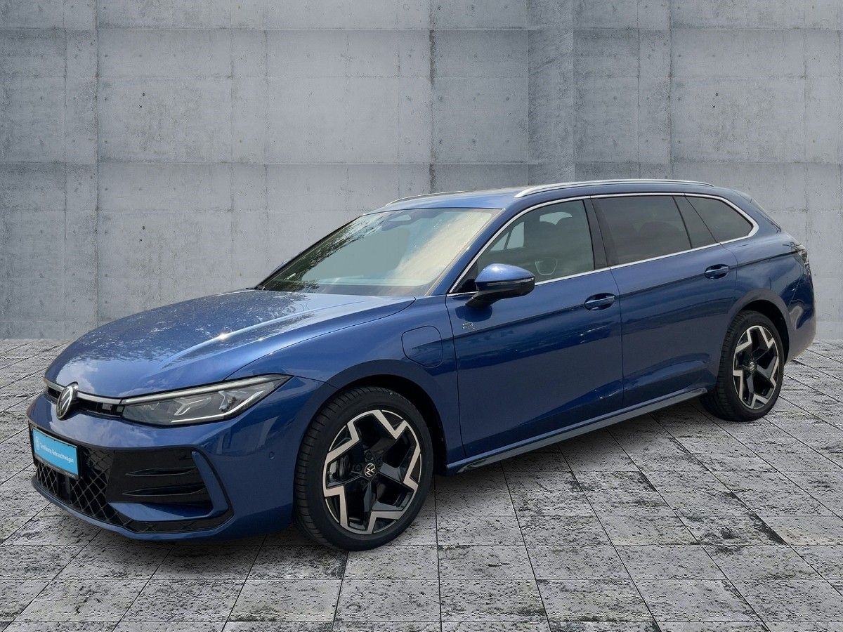 Volkswagen Passat Variant 1.5 eHYBRID R-LINE 5JG+AHK+PANO