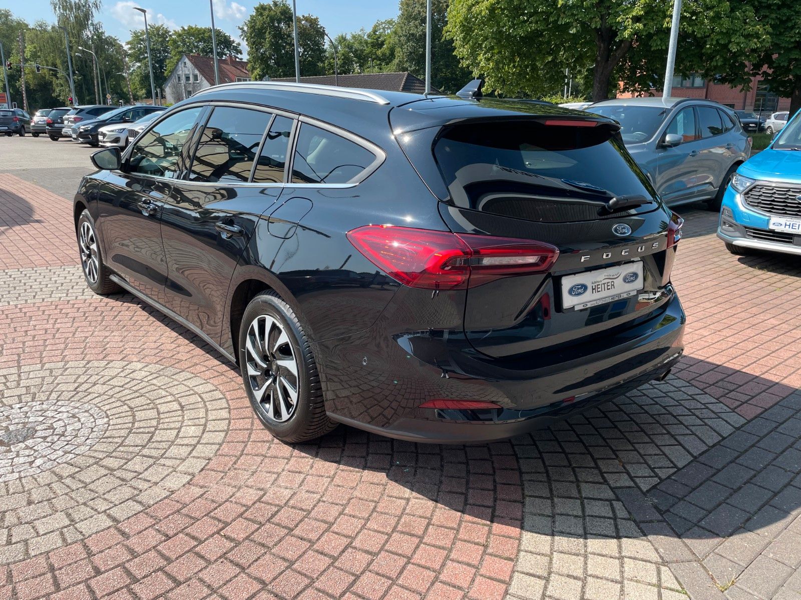 Ford Focus Automatik Turnier Titanium / ACC+155PS