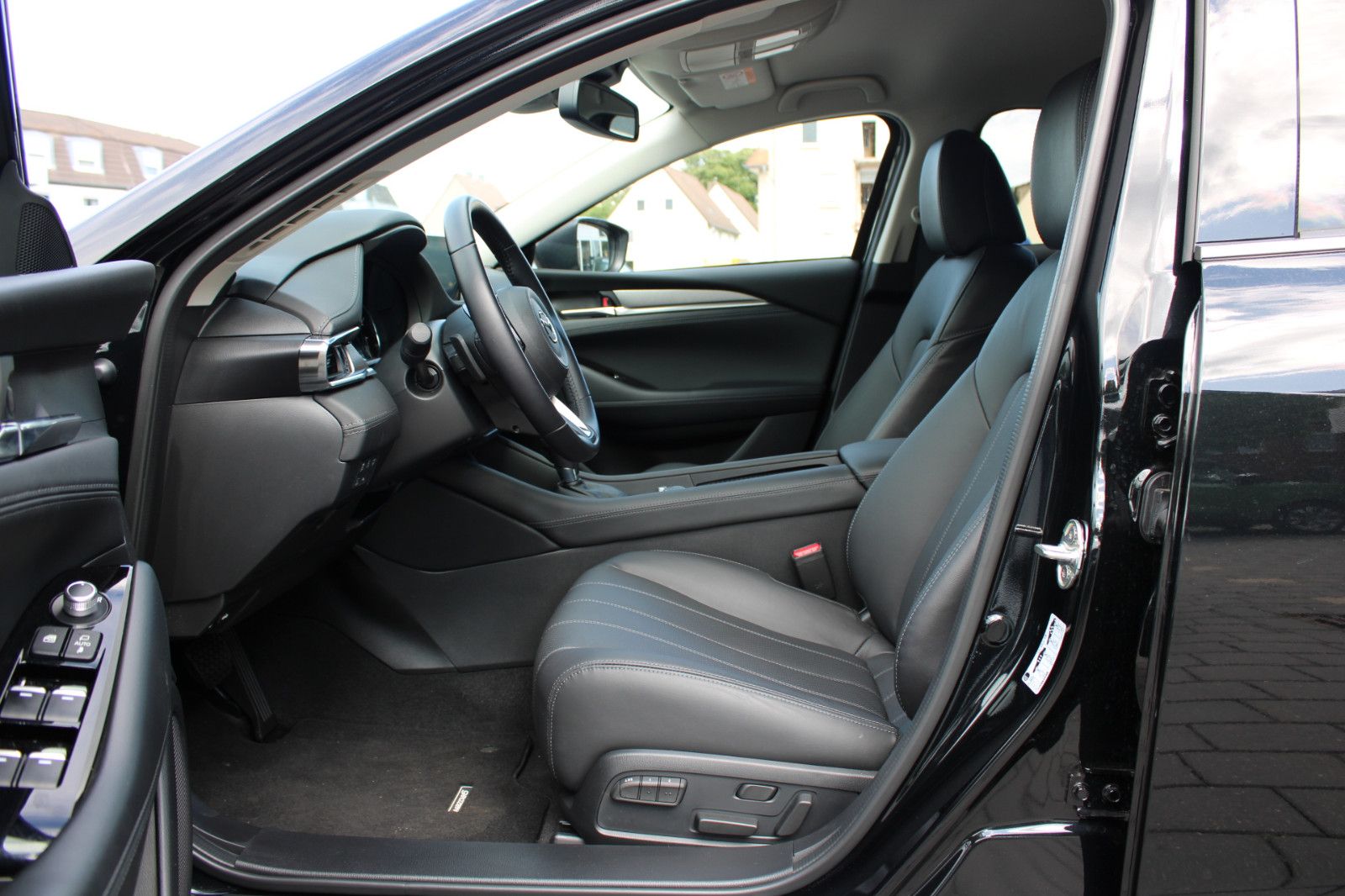 Mazda 6 Kombi Exclusive*LEDER*360*HUD*BOSE*MATRIX-LED