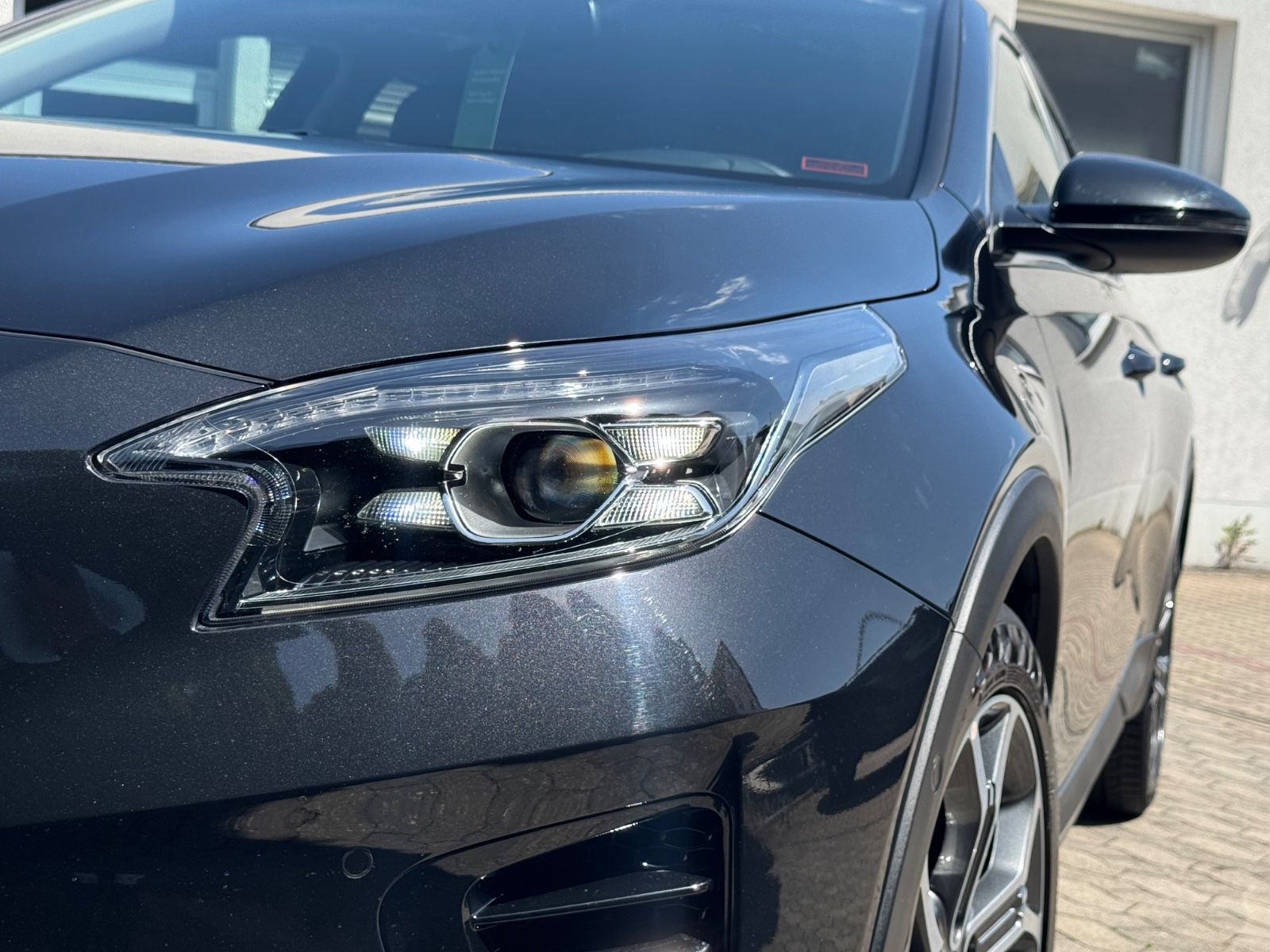 Kia XCeed 1.6T Platinum Edition - Samsaru's Car Outlet