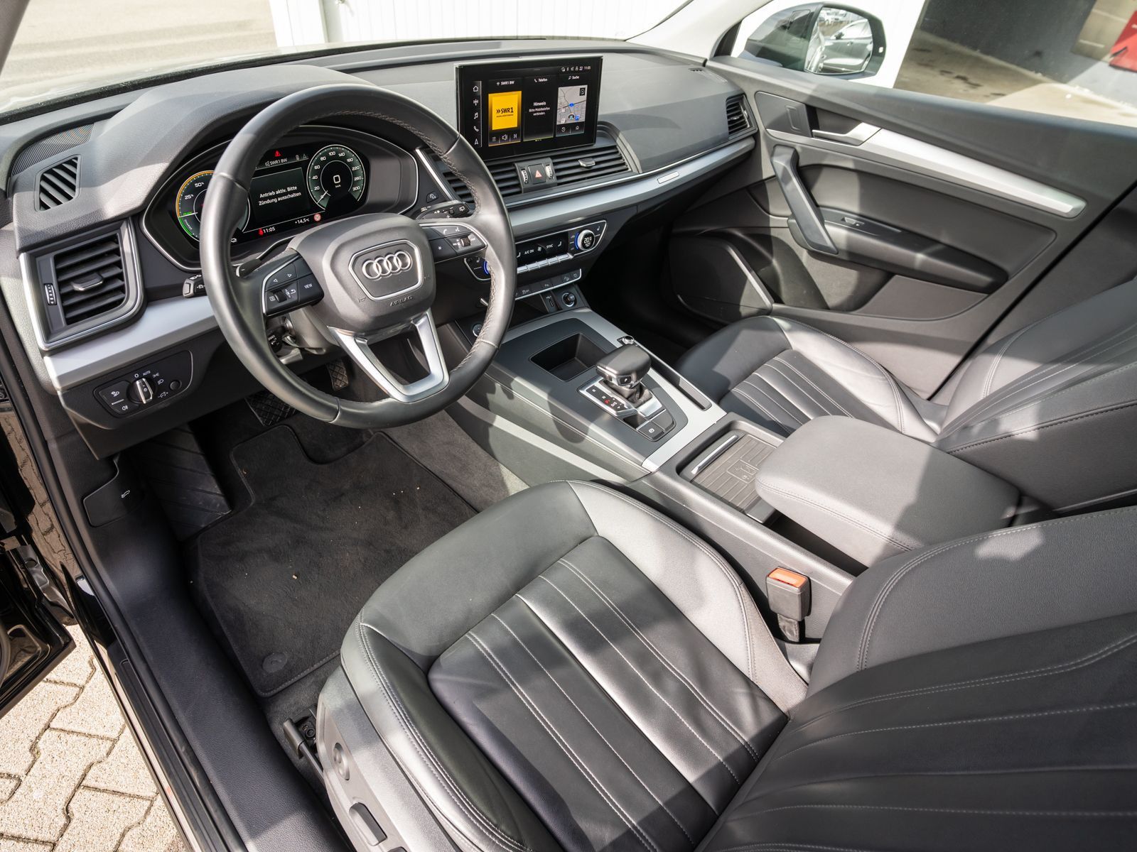 Audi Q5 S line 50TFSI e quattro NAVI LED AHK PANO RFK