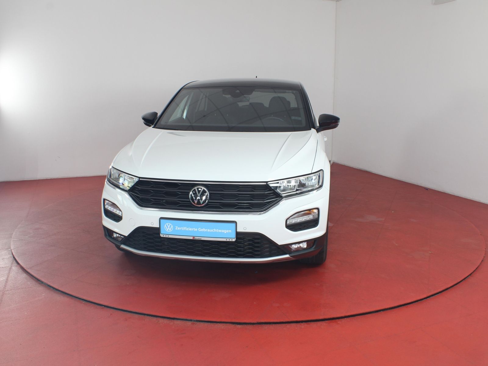Volkswagen T-ROC 1.5TSI DSG - Samsaru's Car Outlet