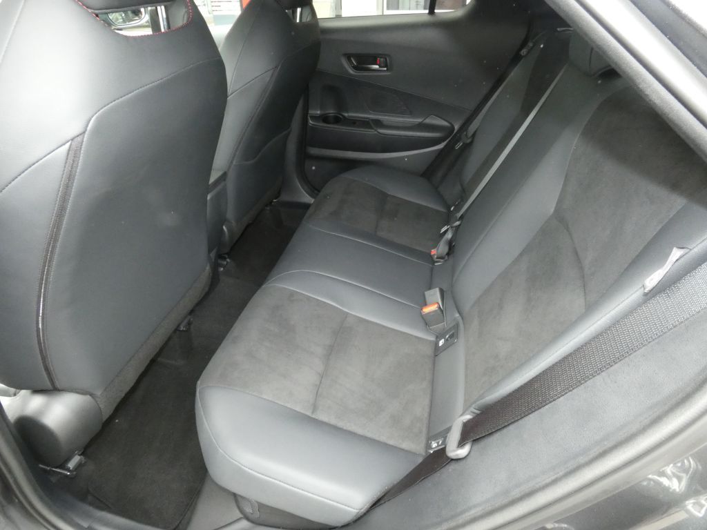 Toyota C-HR 2.0 AWD GR SPORT Pr.*AHK+LED+Navi+SHZ+PDC