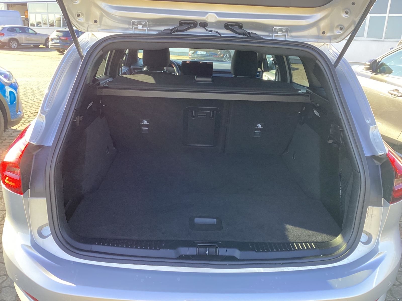 Ford Focus Turnier ST-Line X, AHK / ACC / WinterP./