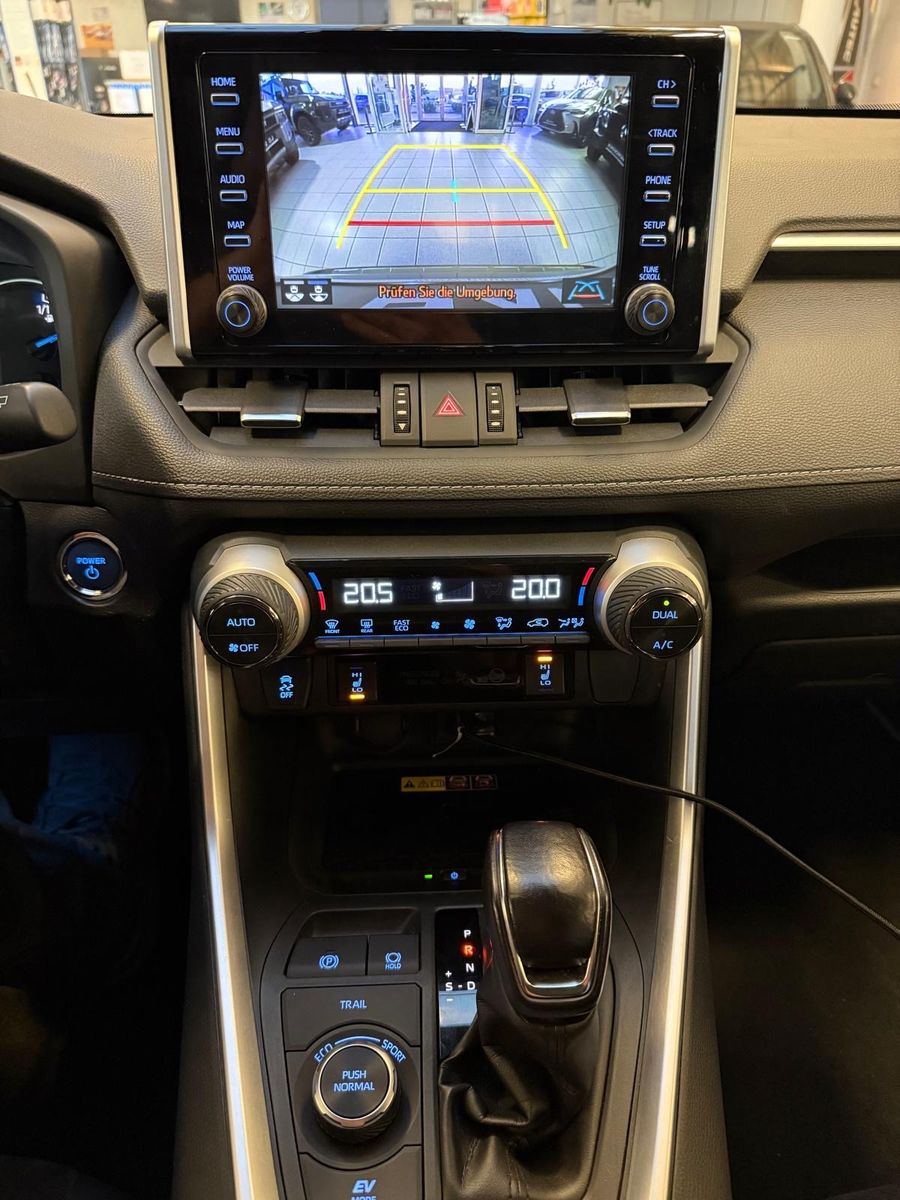 Toyota RAV 4 HYBRID 4x4 - Samsaru's Car Outlet