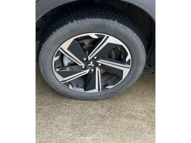 Mitsubishi Eclipse Cross Plus Select Black Hybrid 4WD 2.4 M