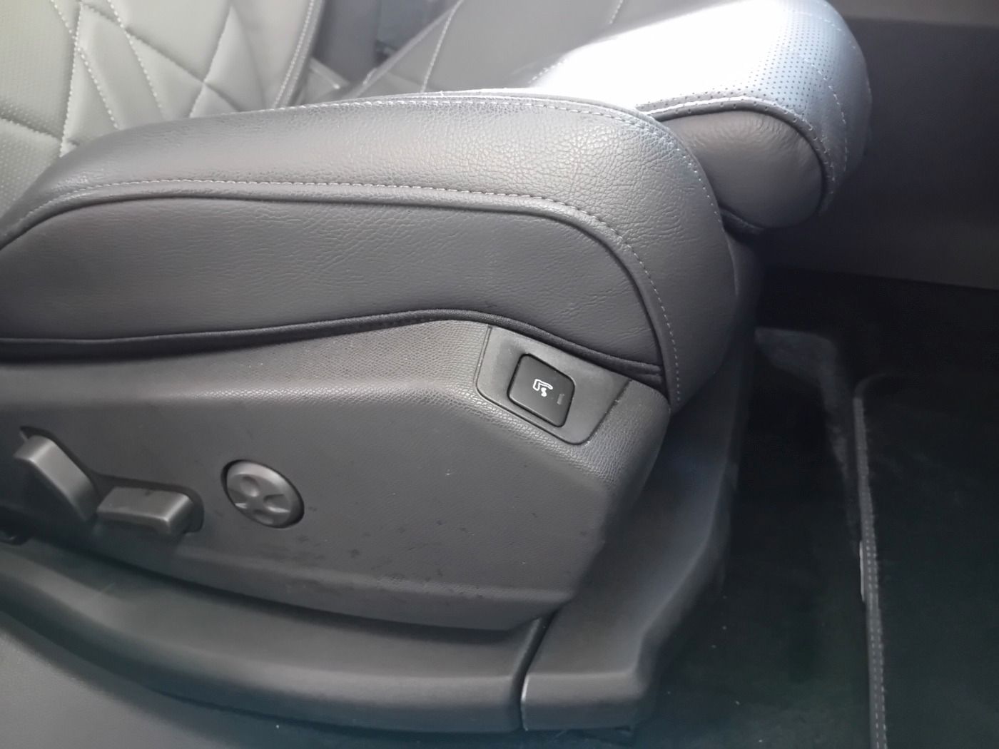 DS Automobiles DS7 Rivoli ACC+LED+Navi+SHZ+LM