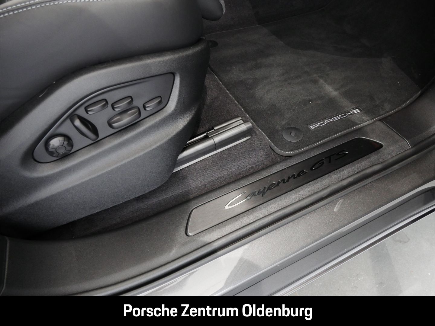 Porsche Cayenne GTS Coupe HuD Matrix Standheizung AHK
