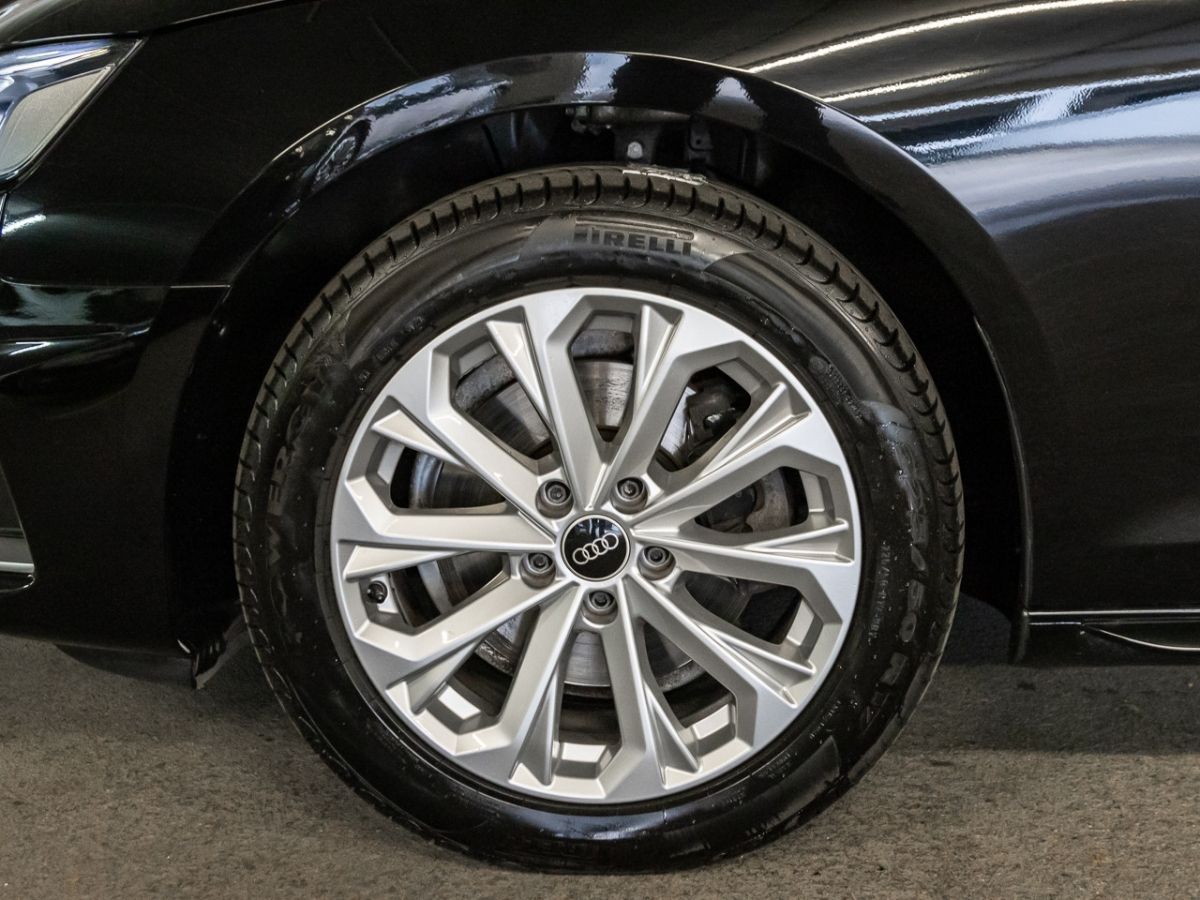 Audi A4 Avant 35 TDI advanced S line - Samsaru's Car Outlet