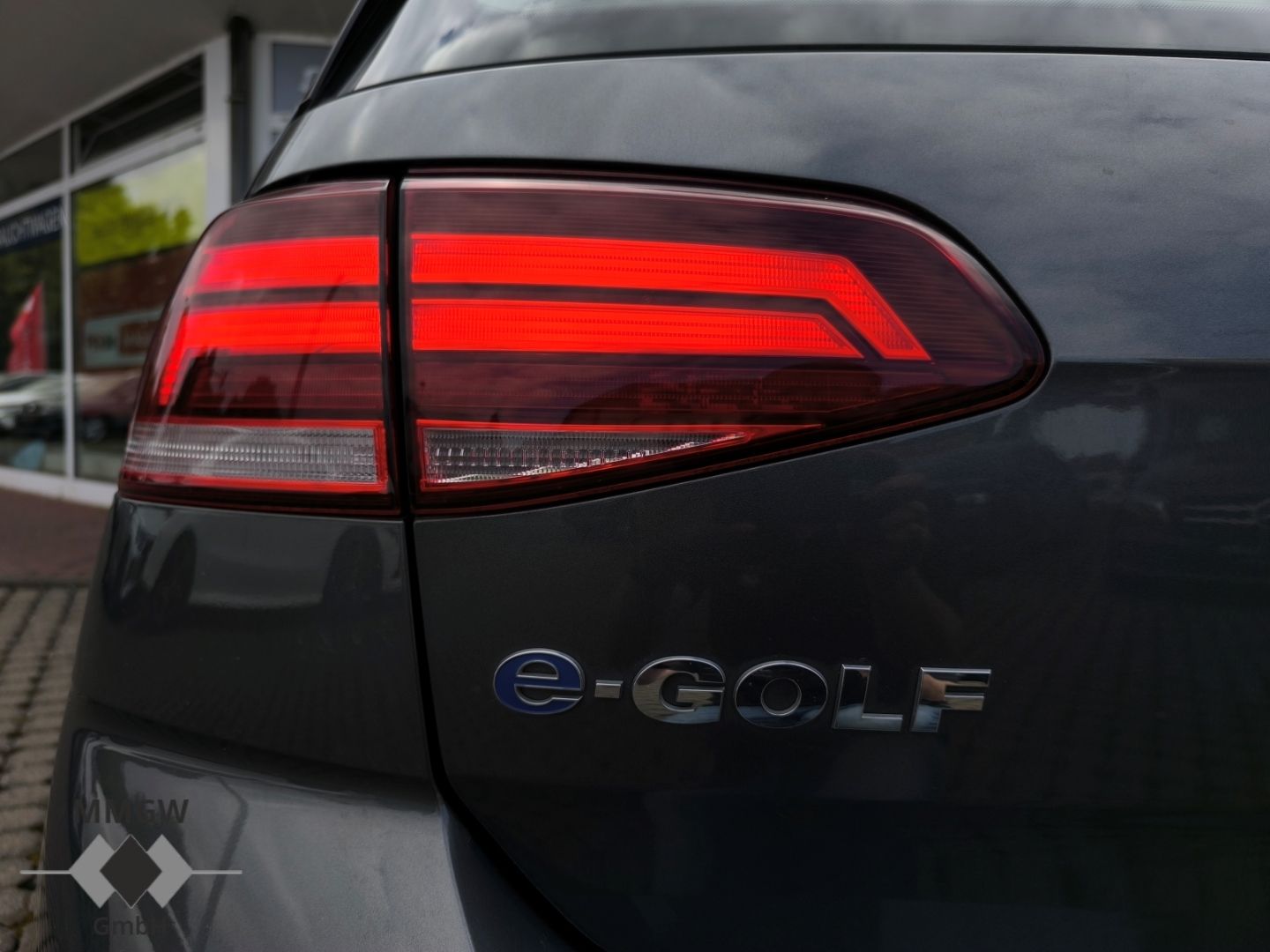 Volkswagen Golf VII e-e- - Samsaru's Car Outlet