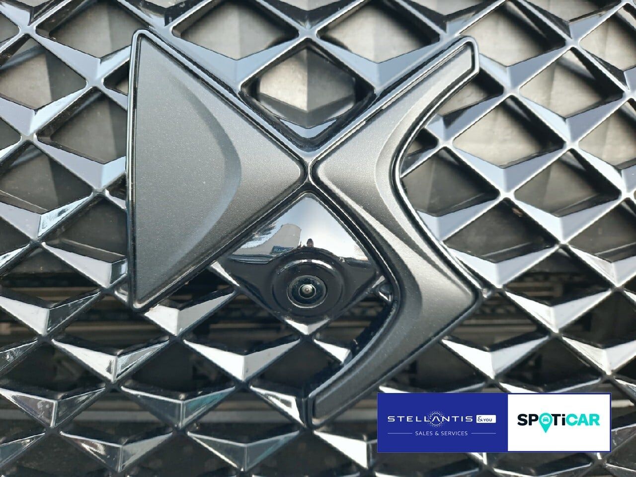 DS Automobiles DS7 PERFORMANCE LINE + BlueHDI 130 EAT8*SHZ*NAVI