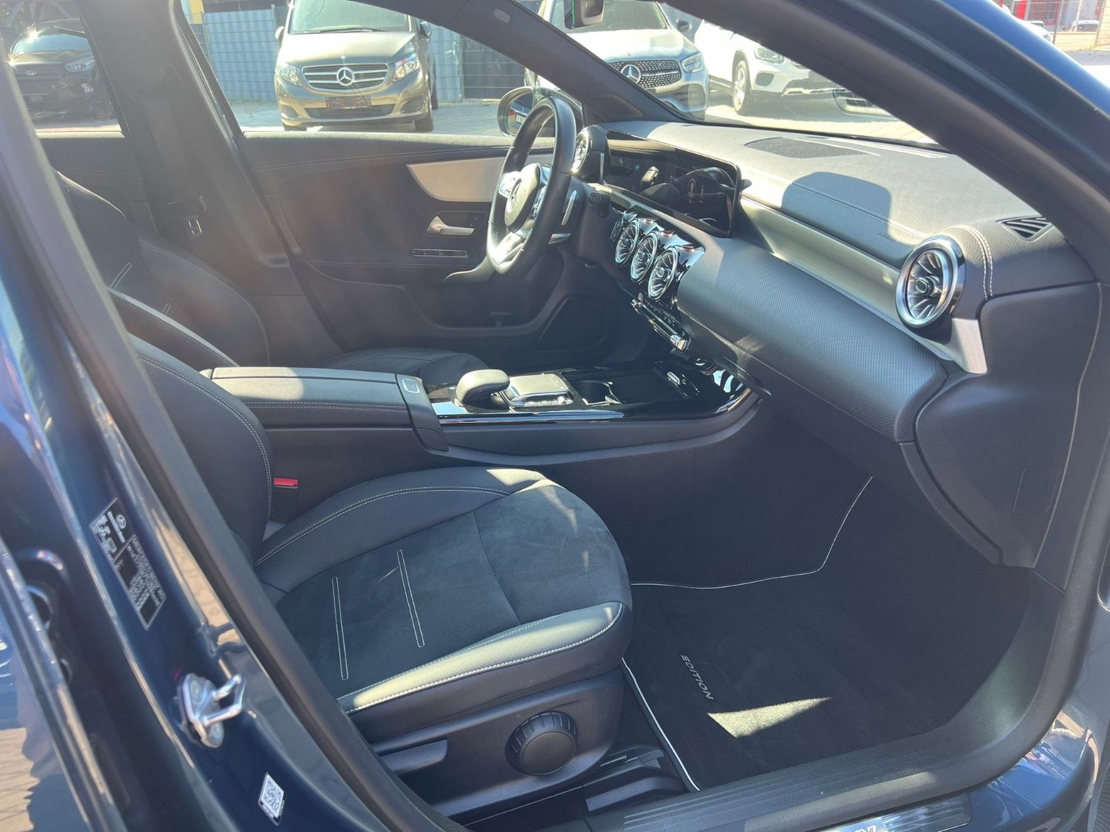 Mercedes-Benz A 200 *AMG* - Samsaru's Car Outlet