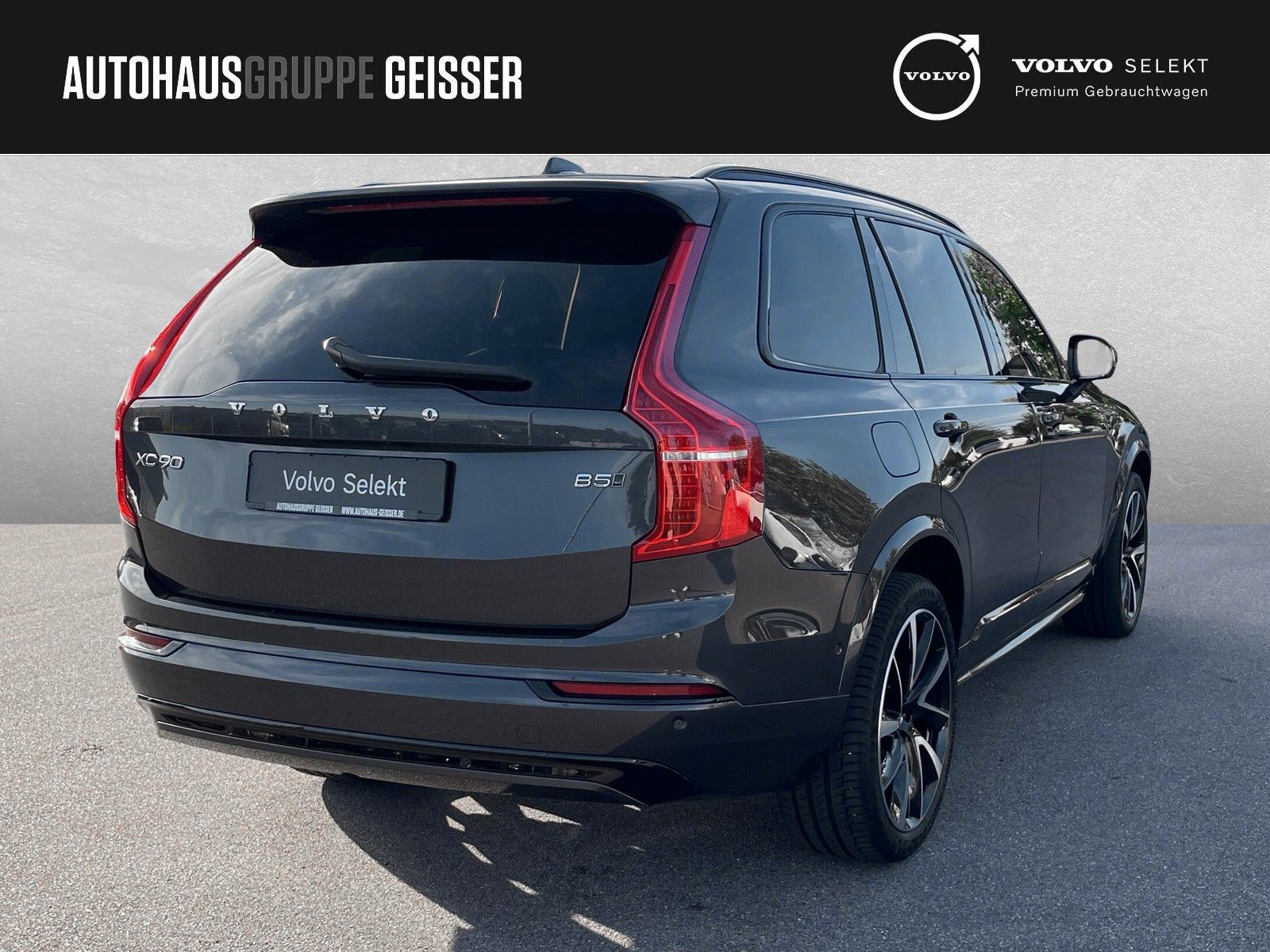 Volvo XC90 B5 AWD Plus Dark 7-Sitzer  AHK ACC BLIS
